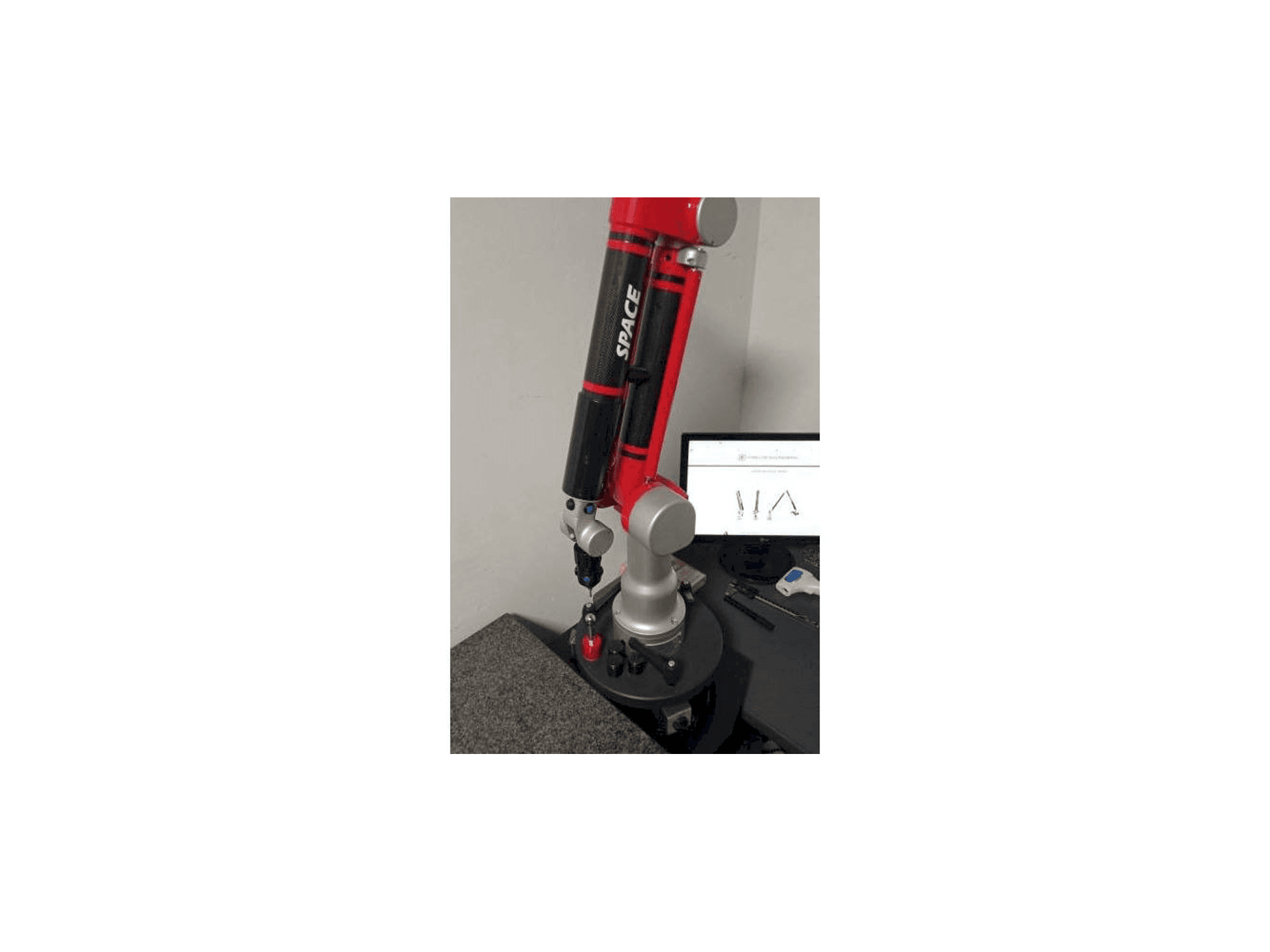 Front view of Tomelleri Engineering Space - 6 Axes machine