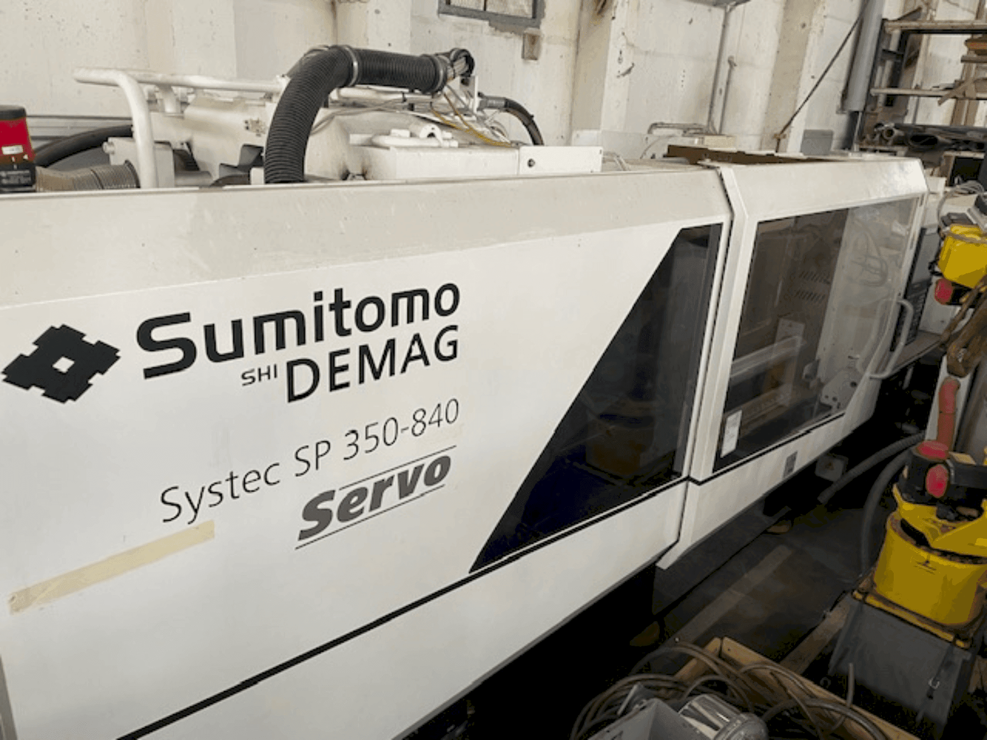 Front view of SUMITOMO SHI DEMAG Systec SP 350/720-840 machine