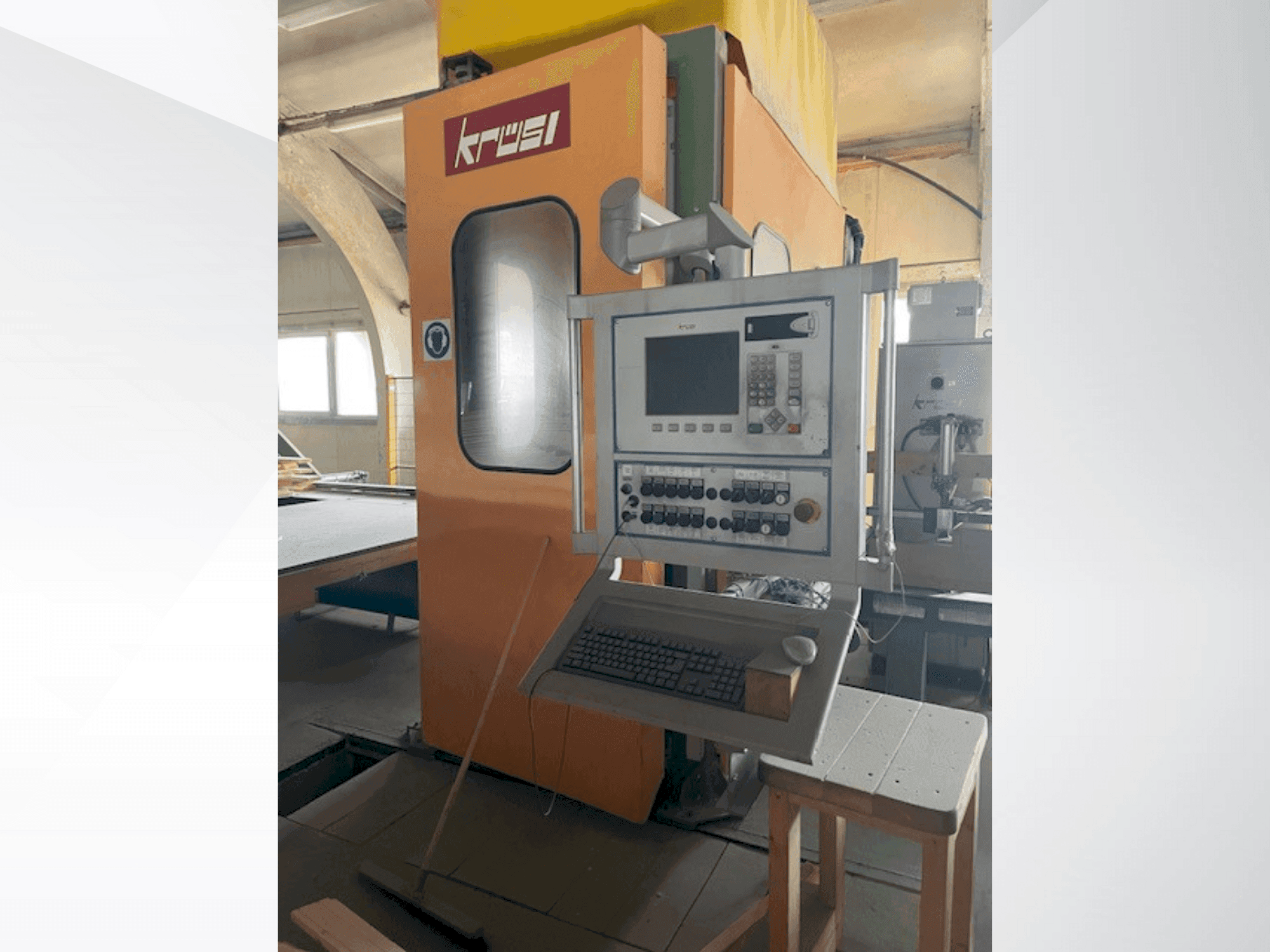 Front view of KRÜSI KM-95 G1 machine