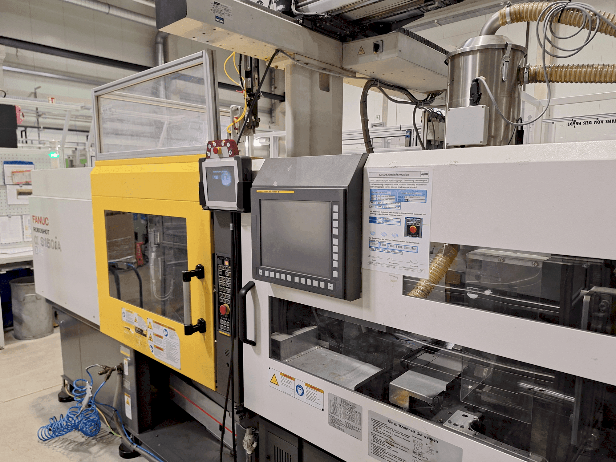 Front view of FANUC Roboshot S150iA machine