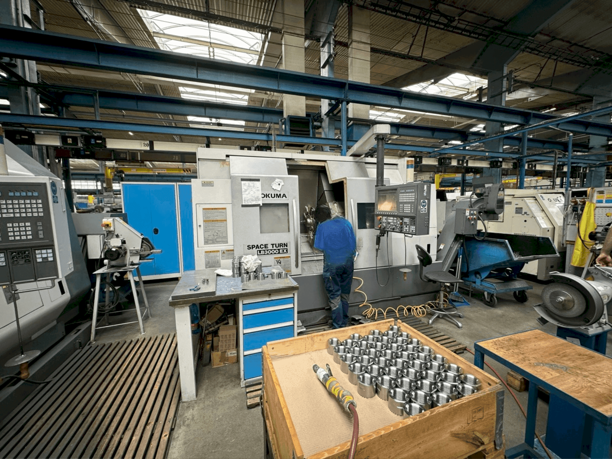 Front view of Okuma LB 3000 MY machine