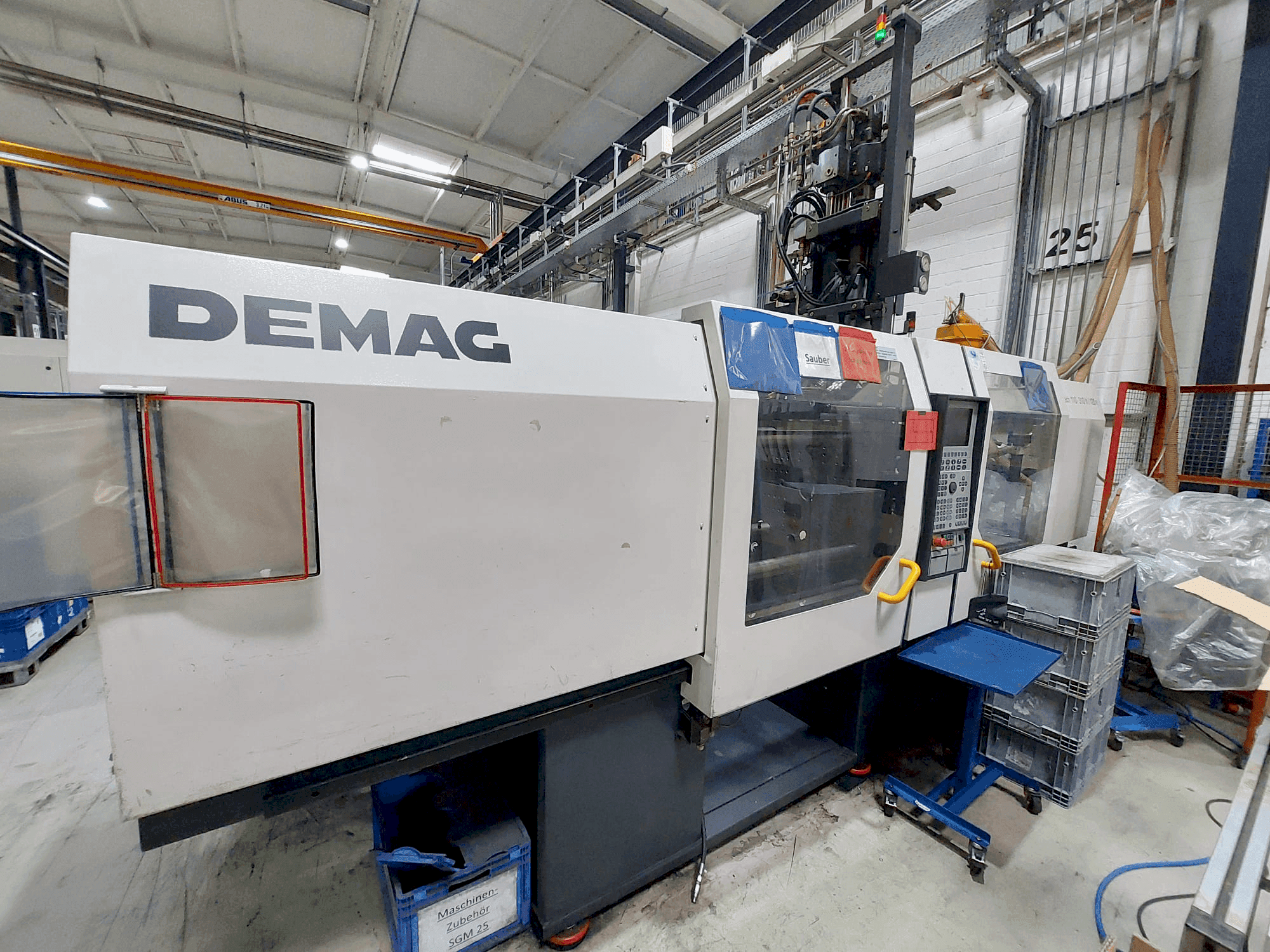 Front view of DEMAG Ergo-Tech 110-310H-120V machine