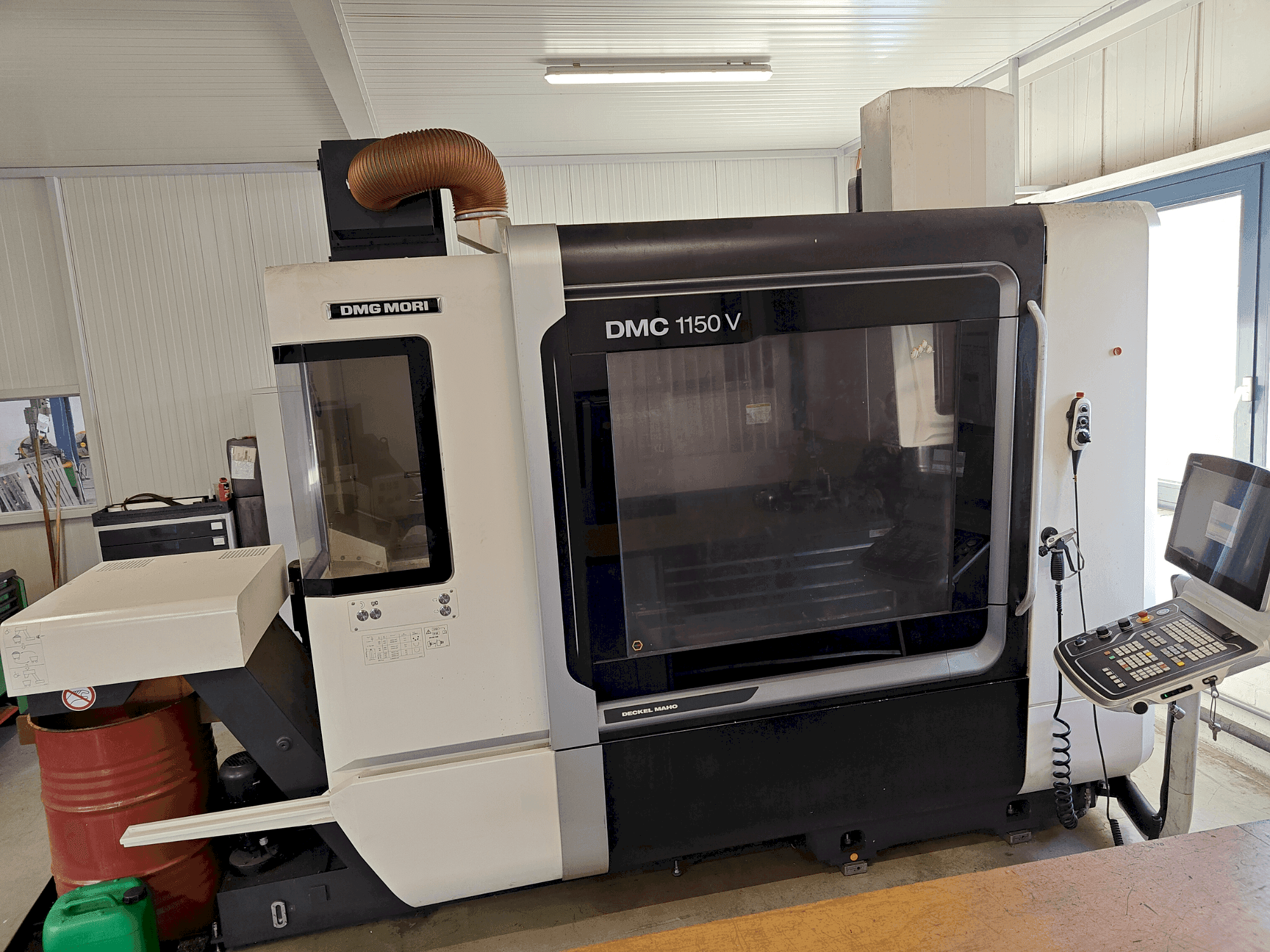 Front view of DMG MORI DMC 1150 V machine