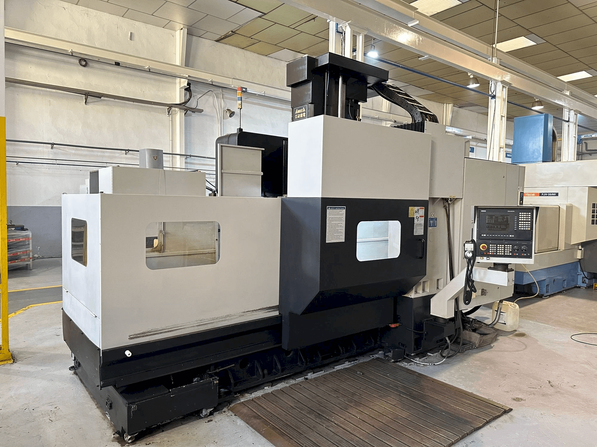 Front view of AWEA VP2012 machine