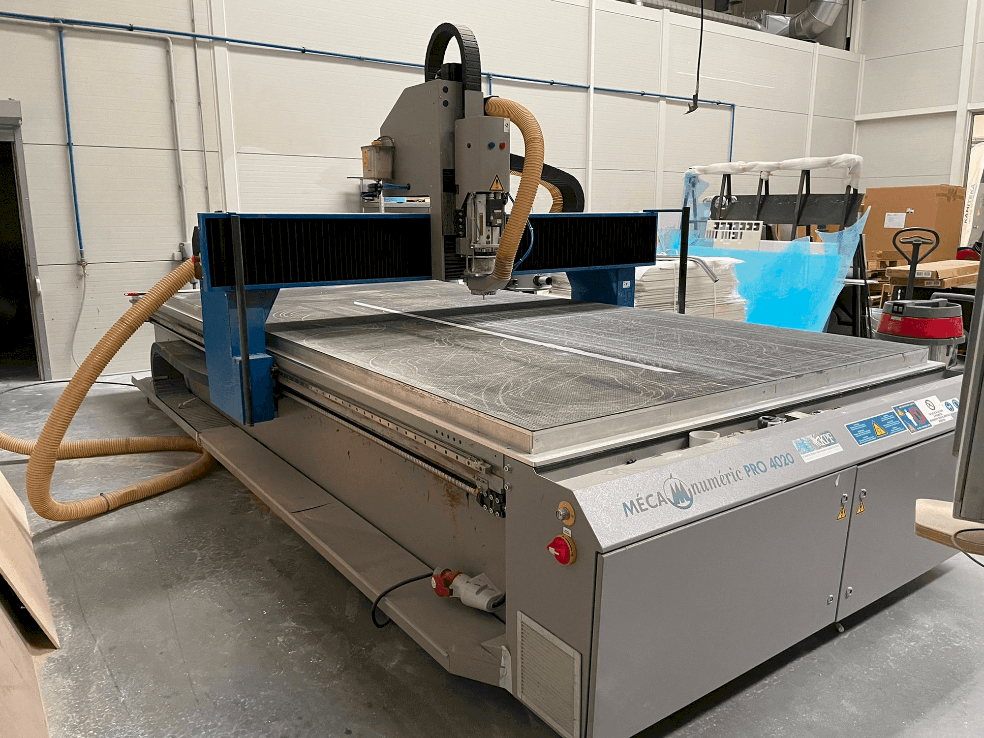 Front view of MECANUMERIC PRO 4020 machine