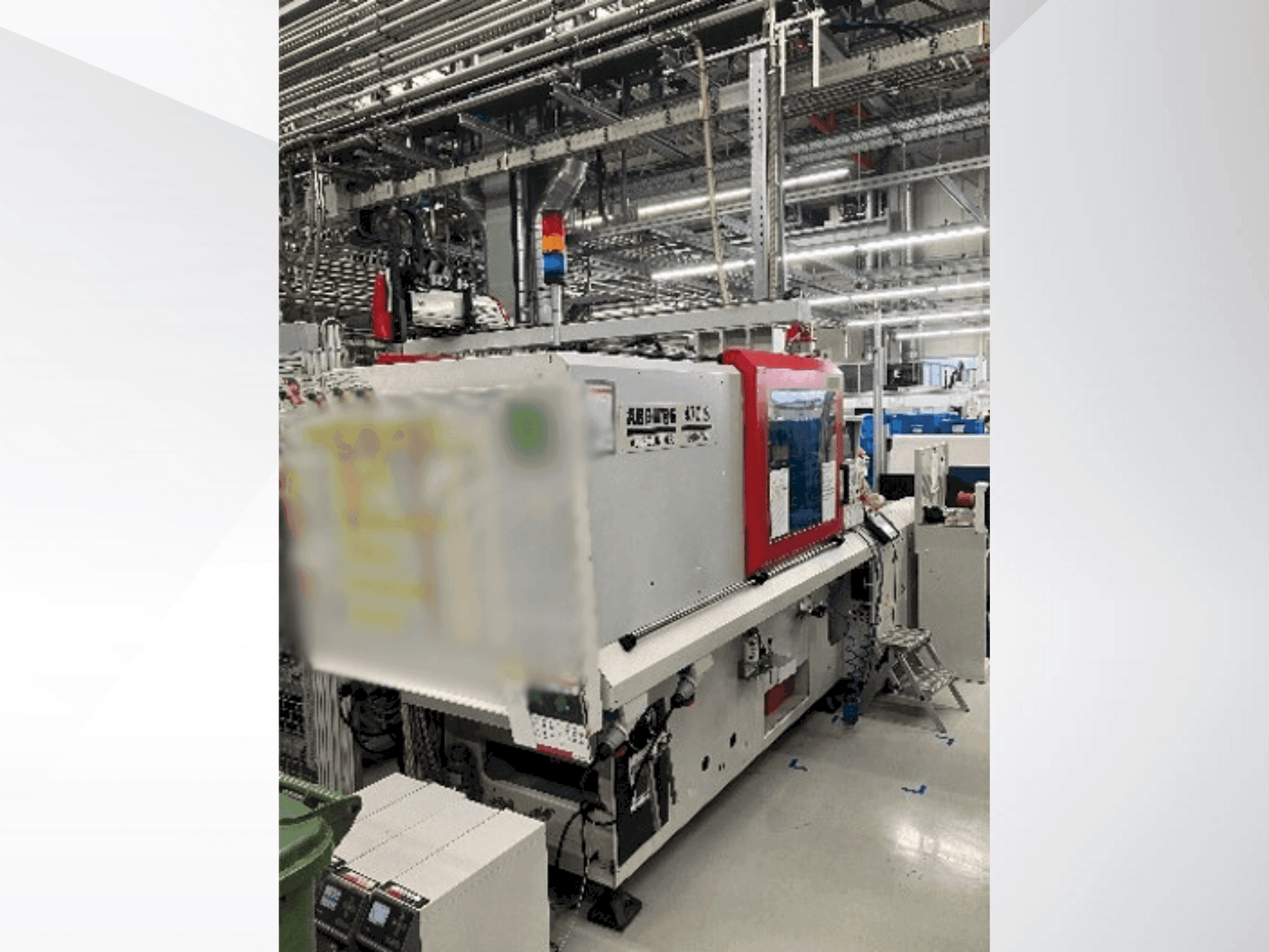 Front view of Arburg Allrounder 470 S 1300-350 machine