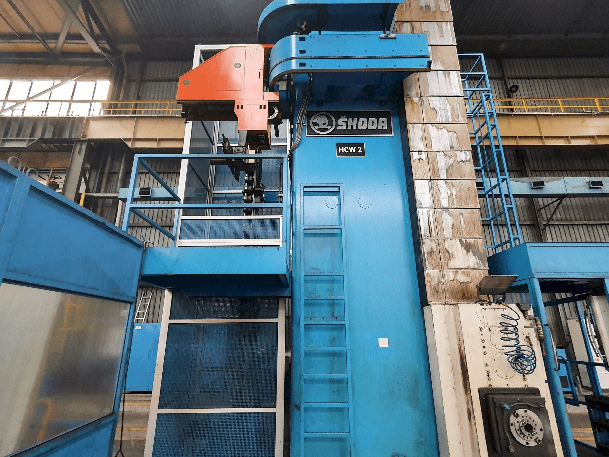 Front view of SKODA HCW 2-200 DUO machine