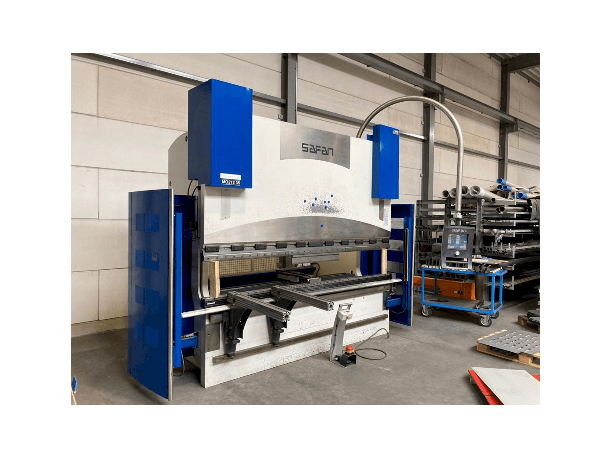 Front view of Safan CNCL-K 170-3100 TS 2 machine