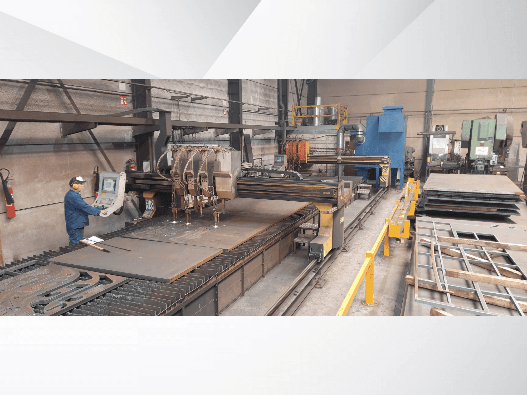 Front view of SOITAAB Lineatech-Nova 40 machine