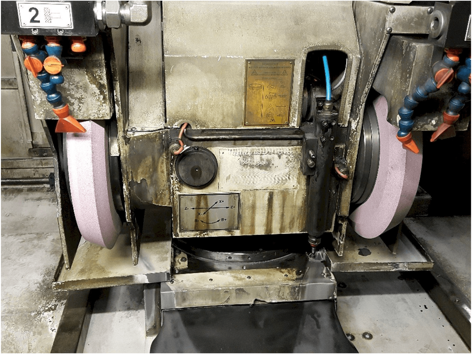 Front view of DANOBAT WT-62-3B machine