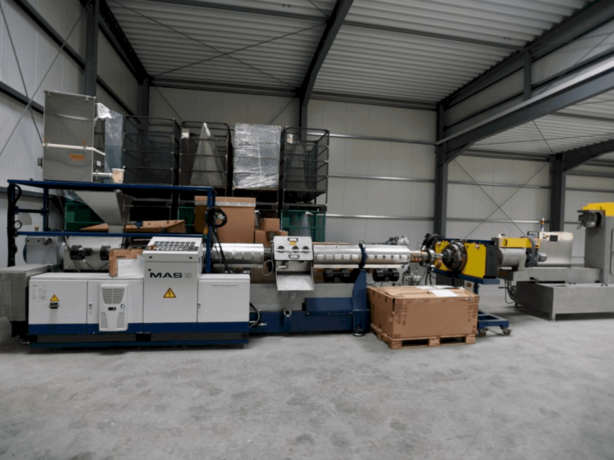 Front view of MAS 120E machine