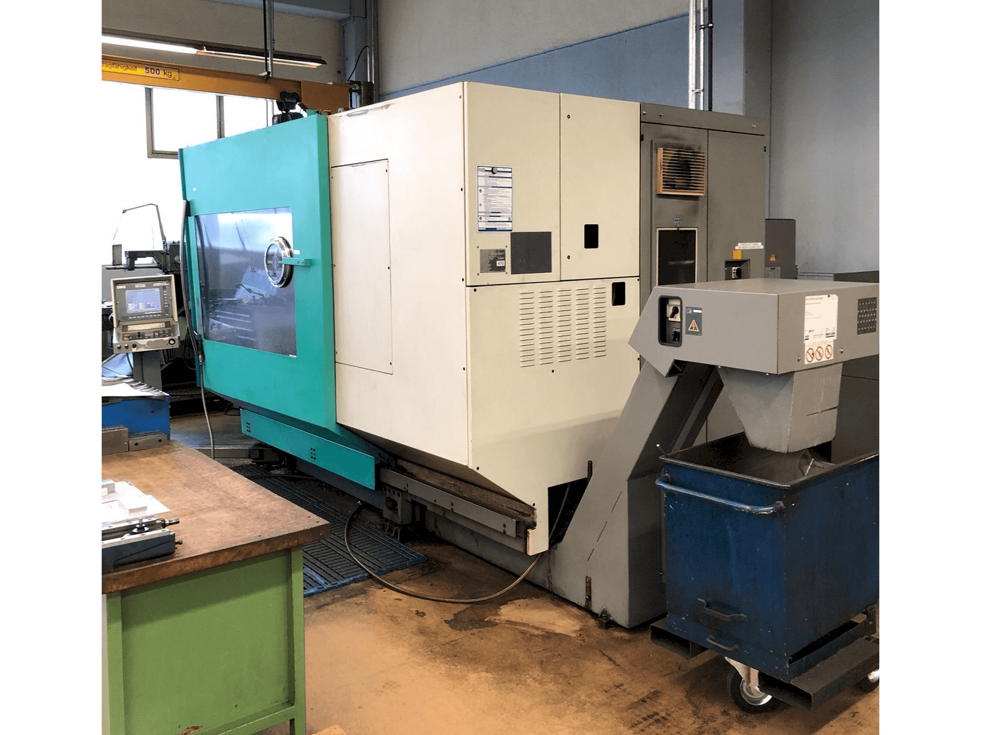 Front view of DECKEL MAHO Dmu80p machine