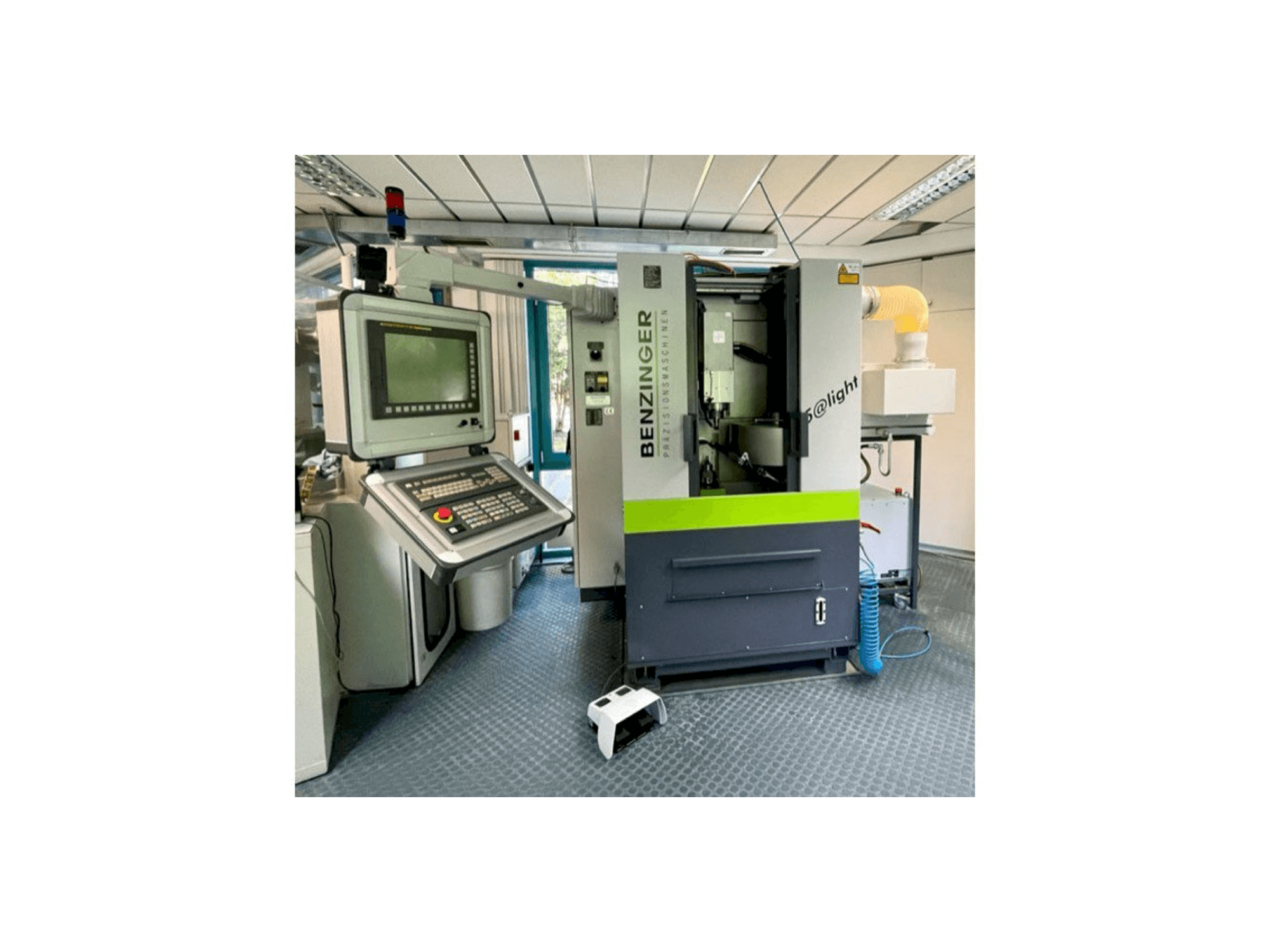 Front view of Benzinger 5@light machine