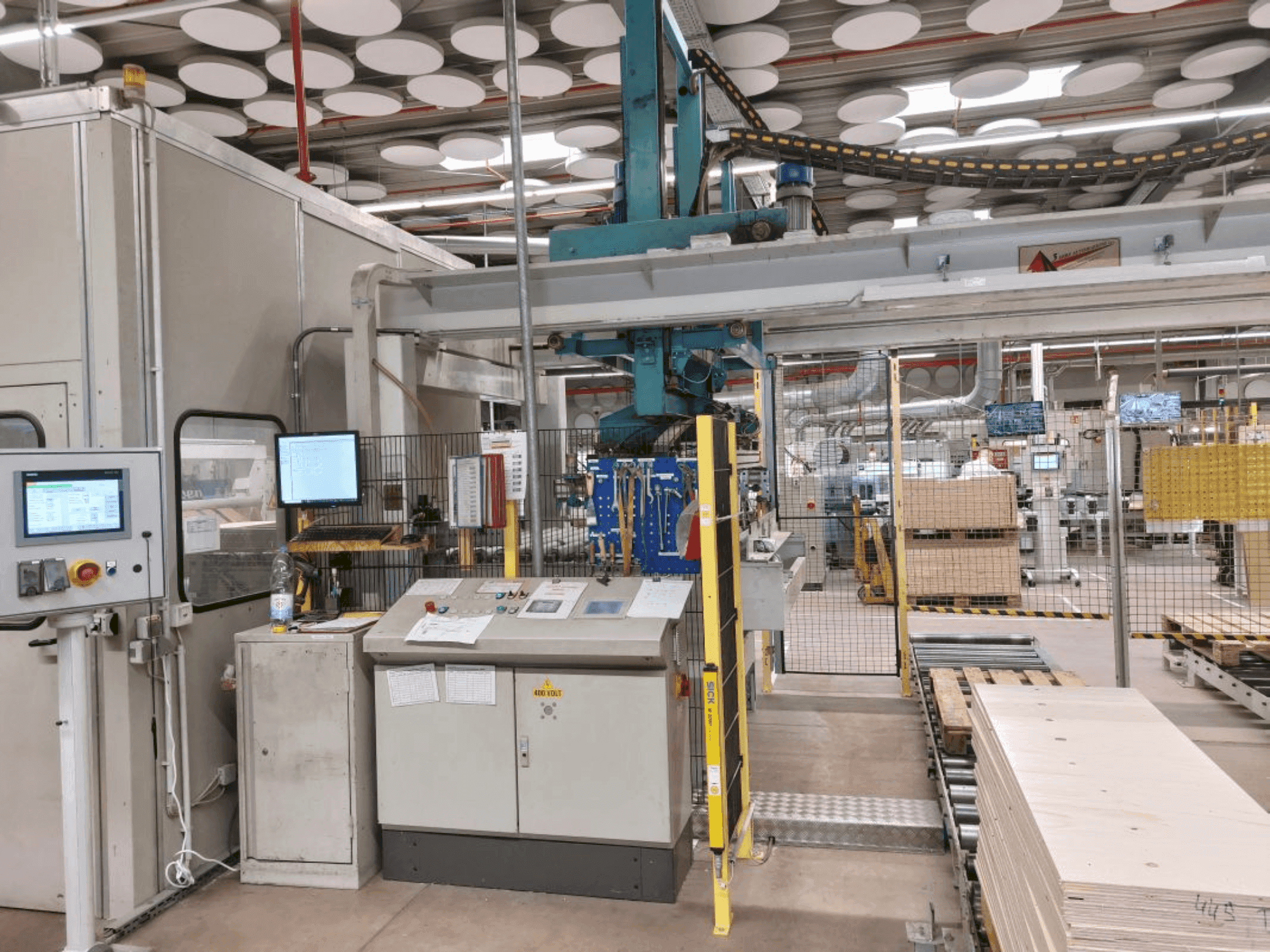 Front view of GIBEN n/a machine