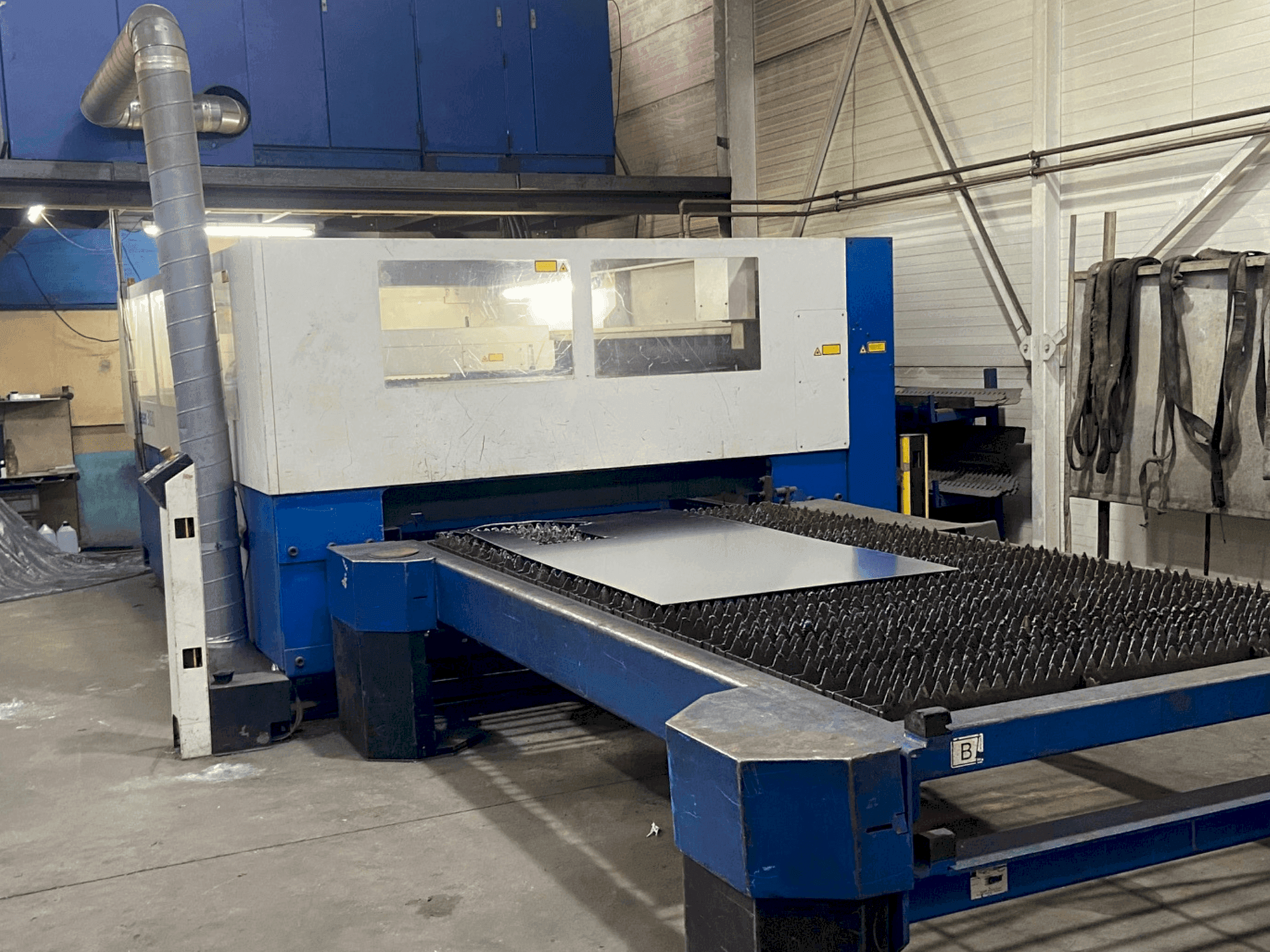 Front view of TRUMPF TruLaser 3030 machine