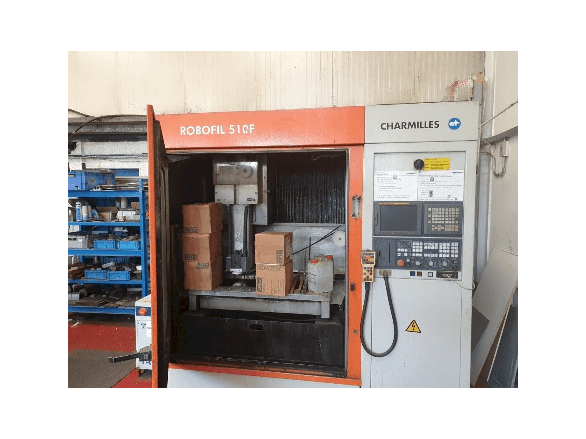 Front view of CHARMILLES Robofil 510F machine