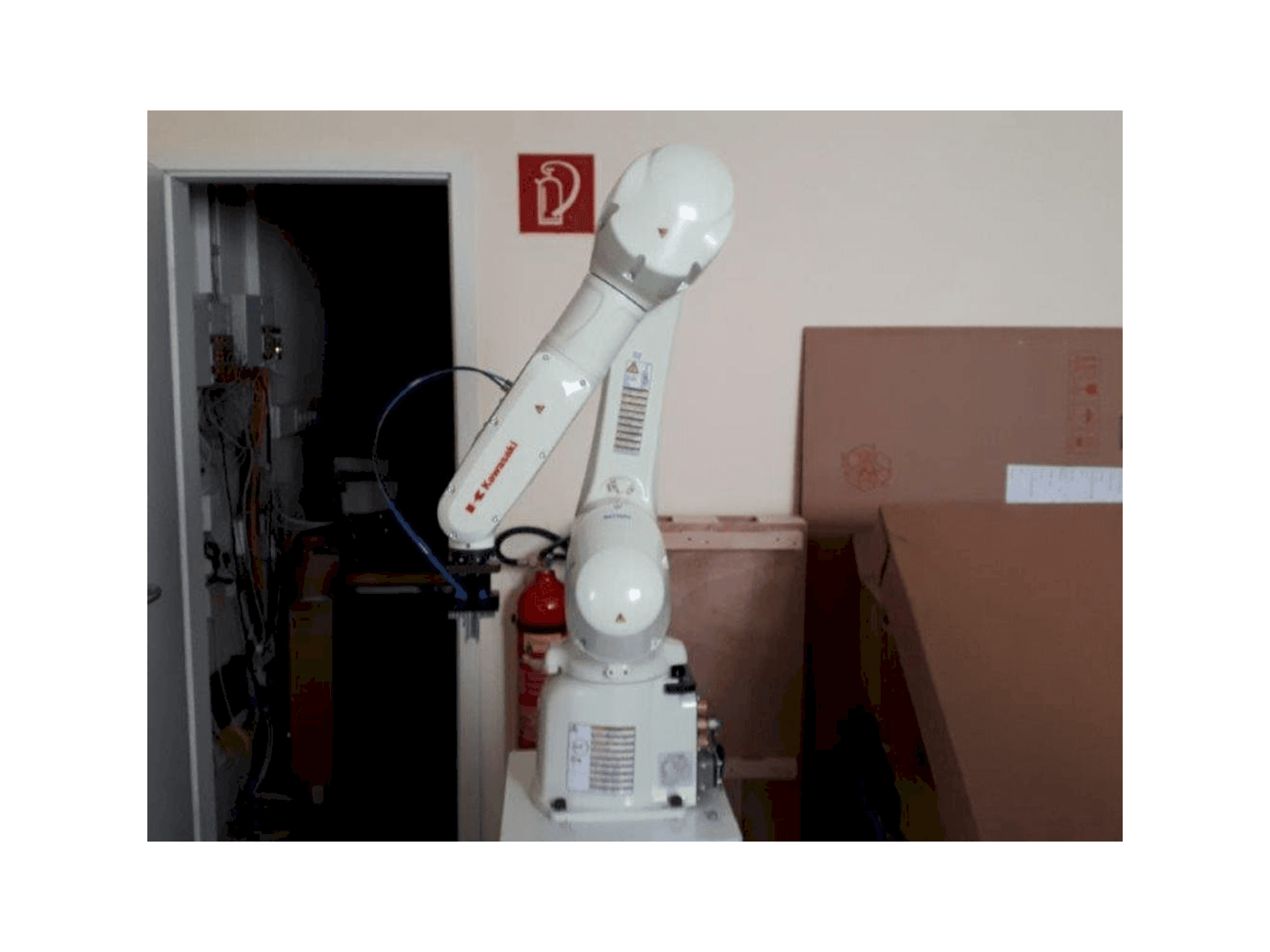 Front view of Kawasaki RS007L machine