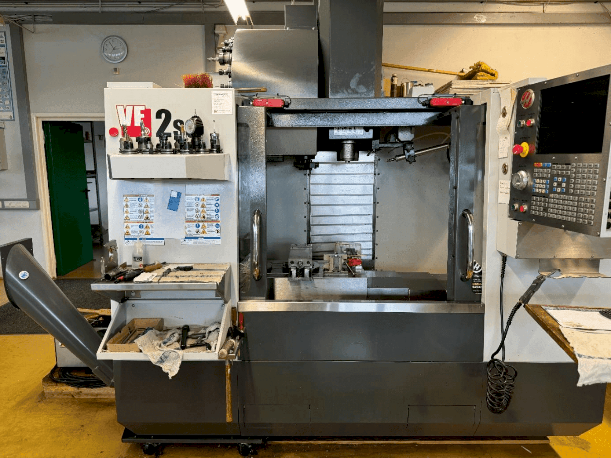Front view of HAAS VF-2SS machine