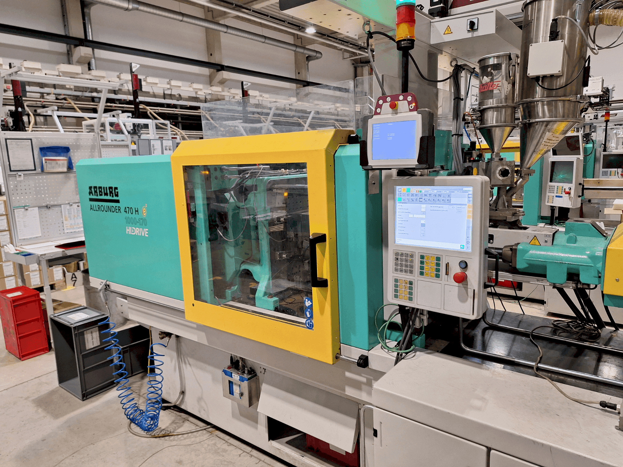 Front view of Arburg 470 H 1000-170 machine