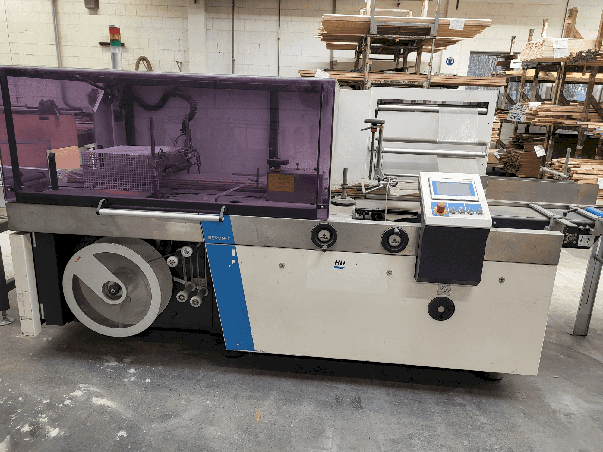 Front view of HUGO BECK servo X machine