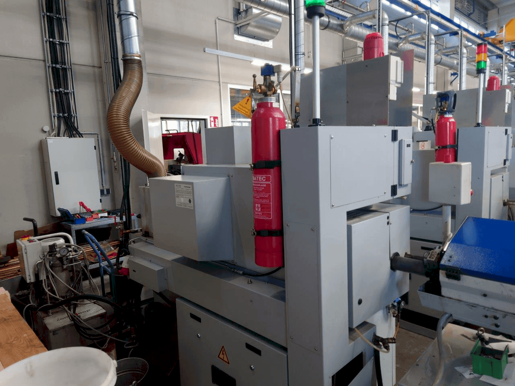 Front view of STAR MICRONICS SB-16 machine