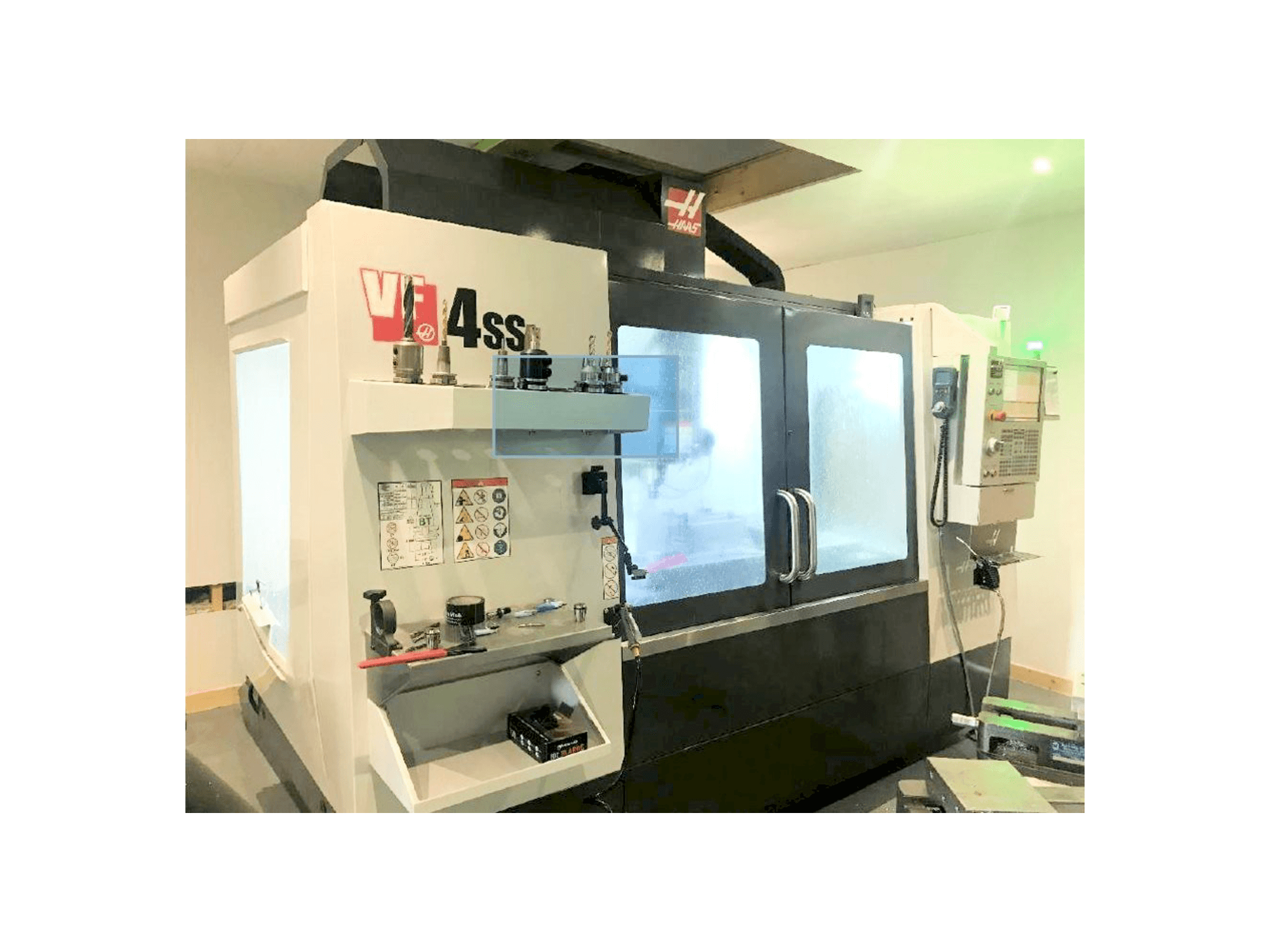 Front view of HAAS VF-4SS machine