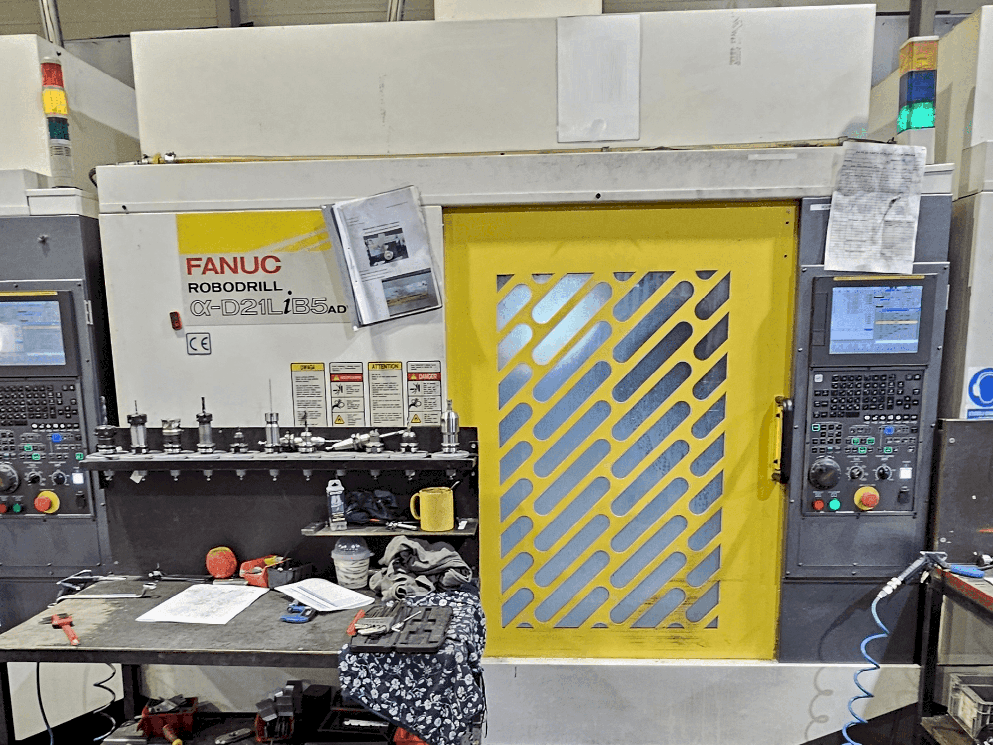 Front view of FANUC Robodrill α-D21L iB 5 ADV machine