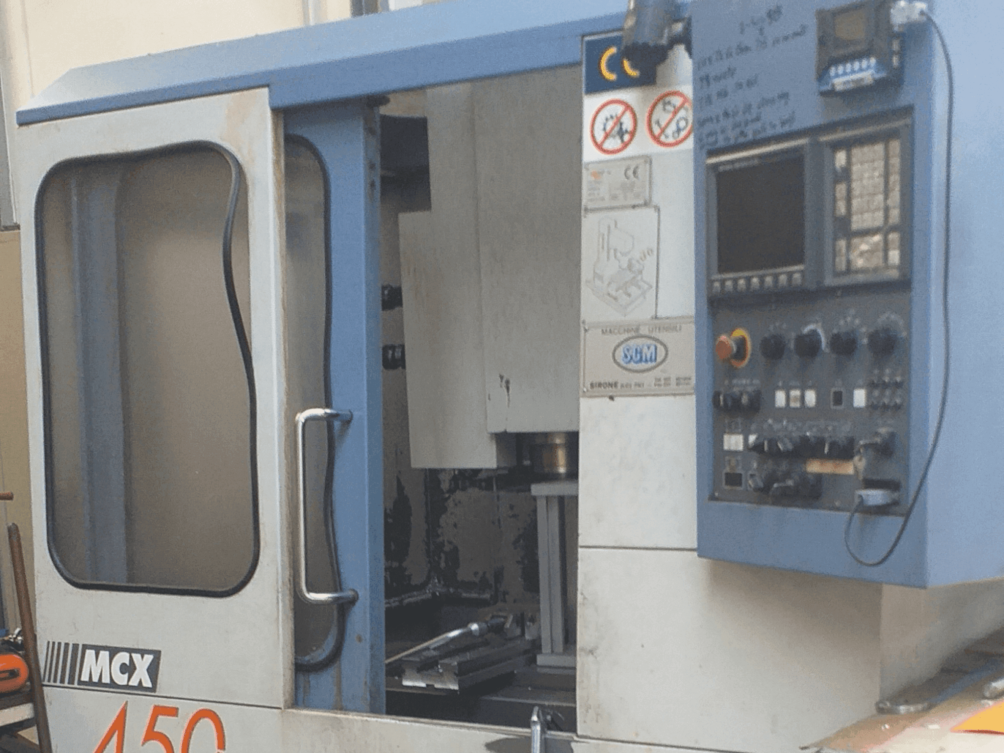 Front view of FAMUP MCX 450 machine