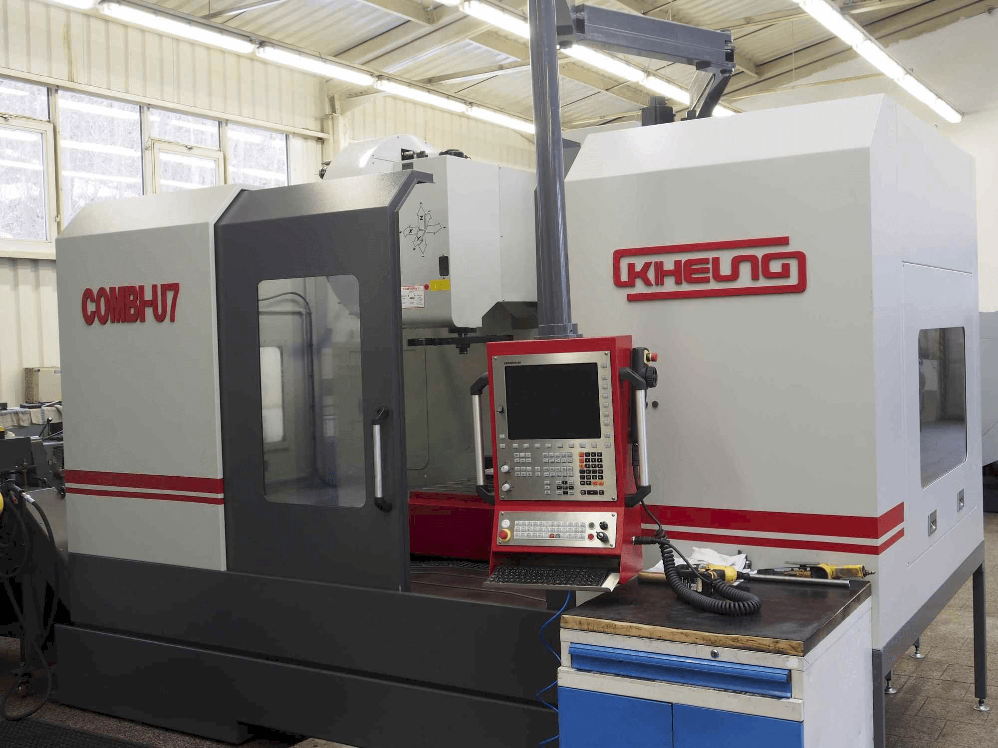 Front view of KIHEUNG Combi-U7 machine