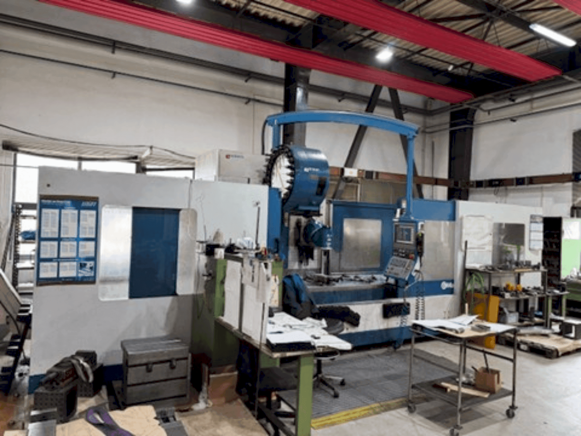 Front view of GORATU G Master 31 machine