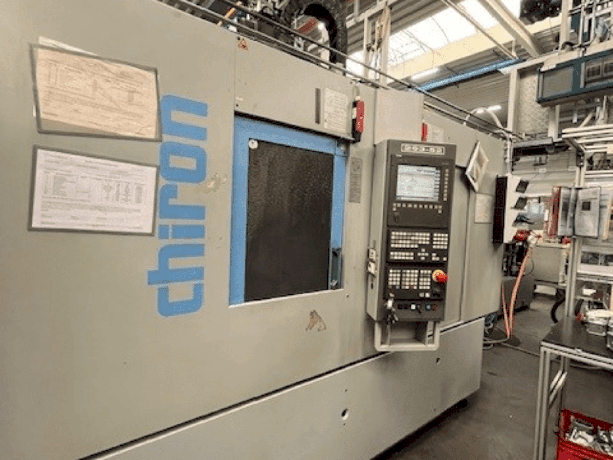 Front view of CHIRON DZ15KWM HS machine