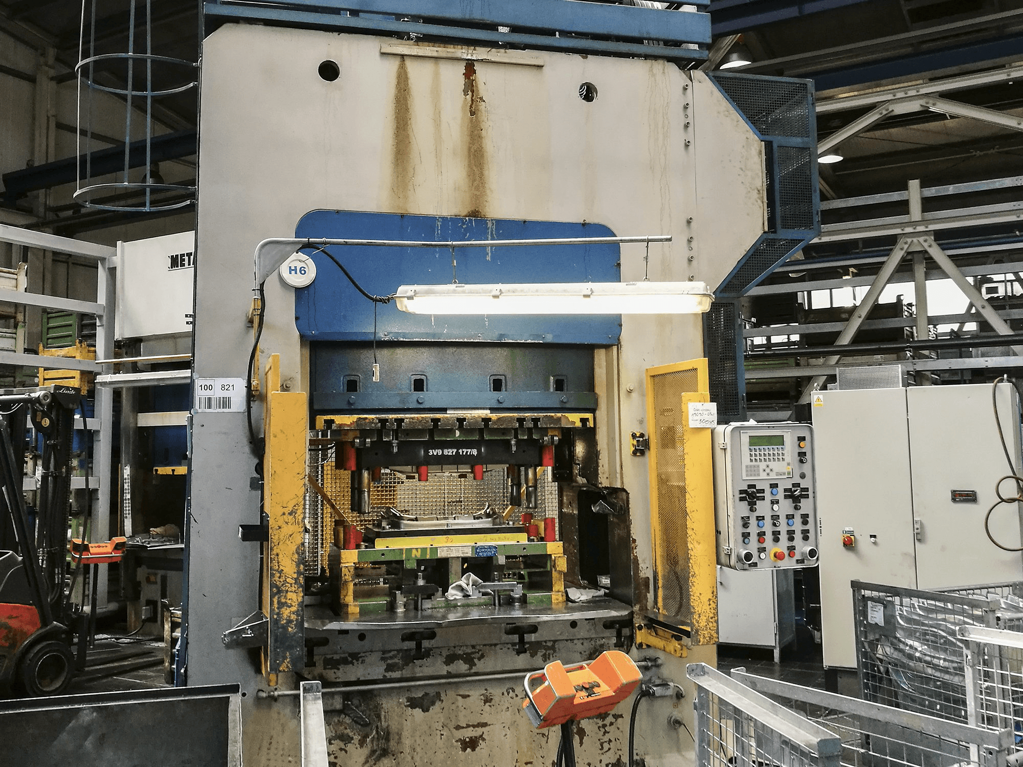 Front view of SMERAL LKT 250 Machine