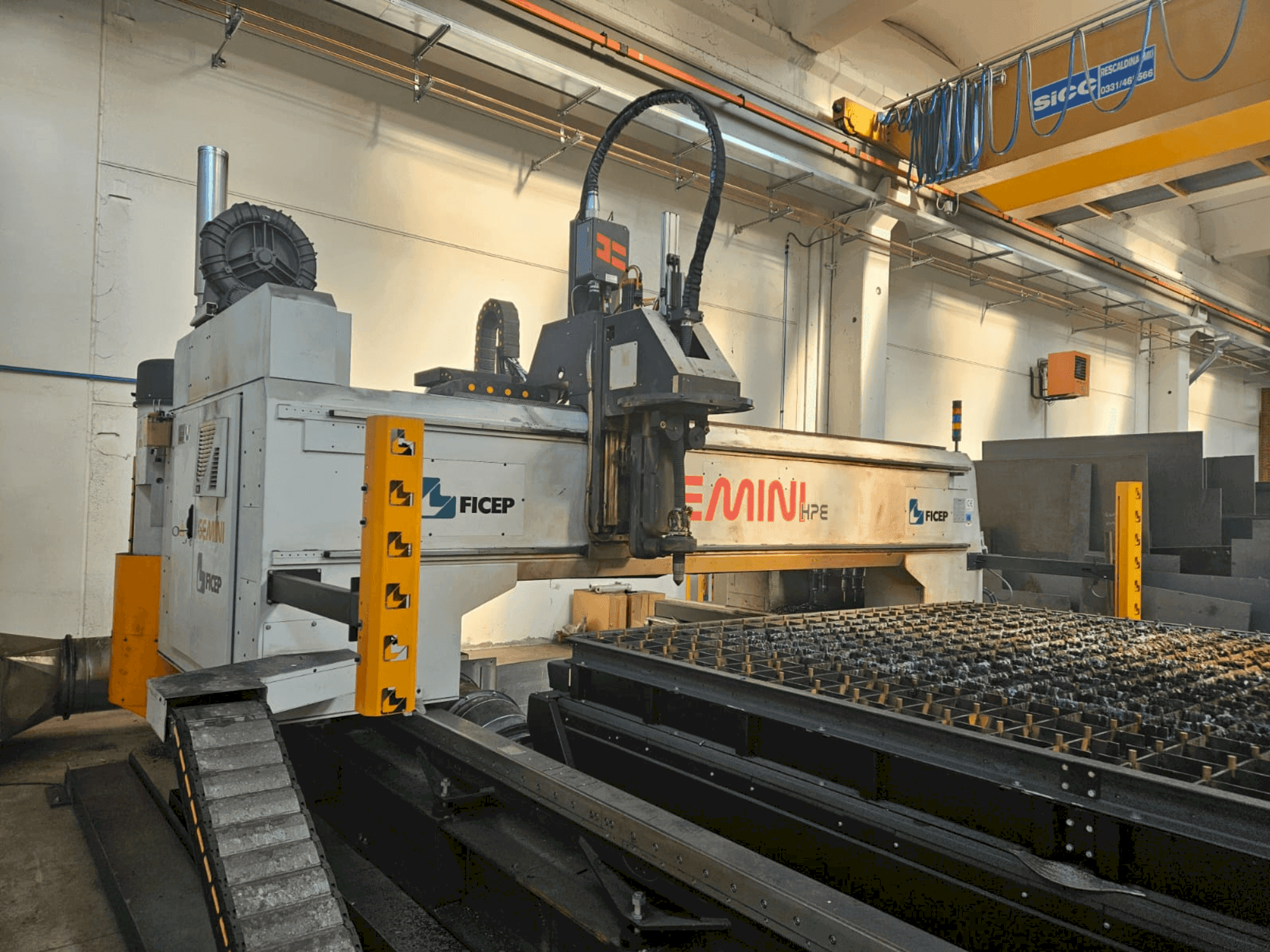 Front view of FICEP GEMINI G32 HPE machine