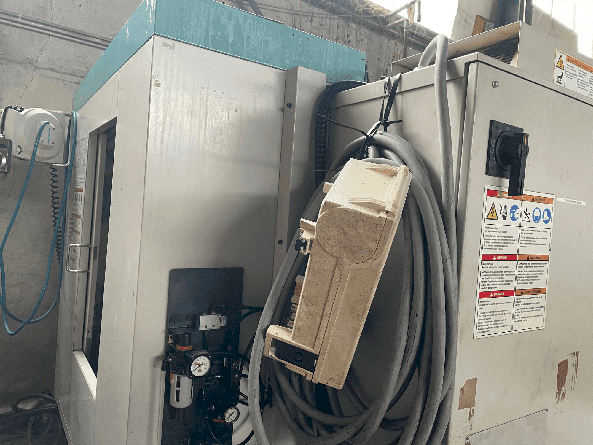 Front view of Brother TC22A (1999) machine