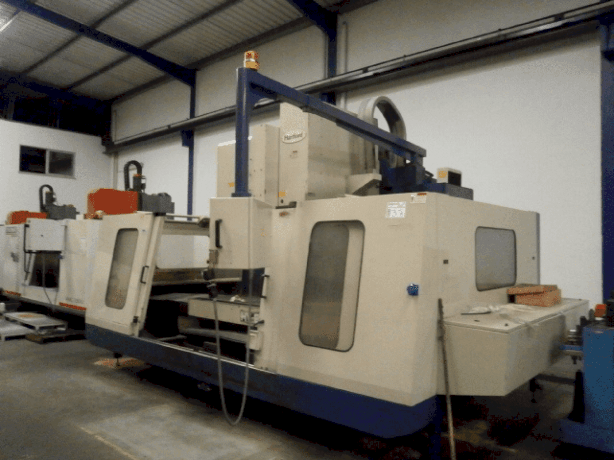 Front view of HARTFORD HV-80A machine