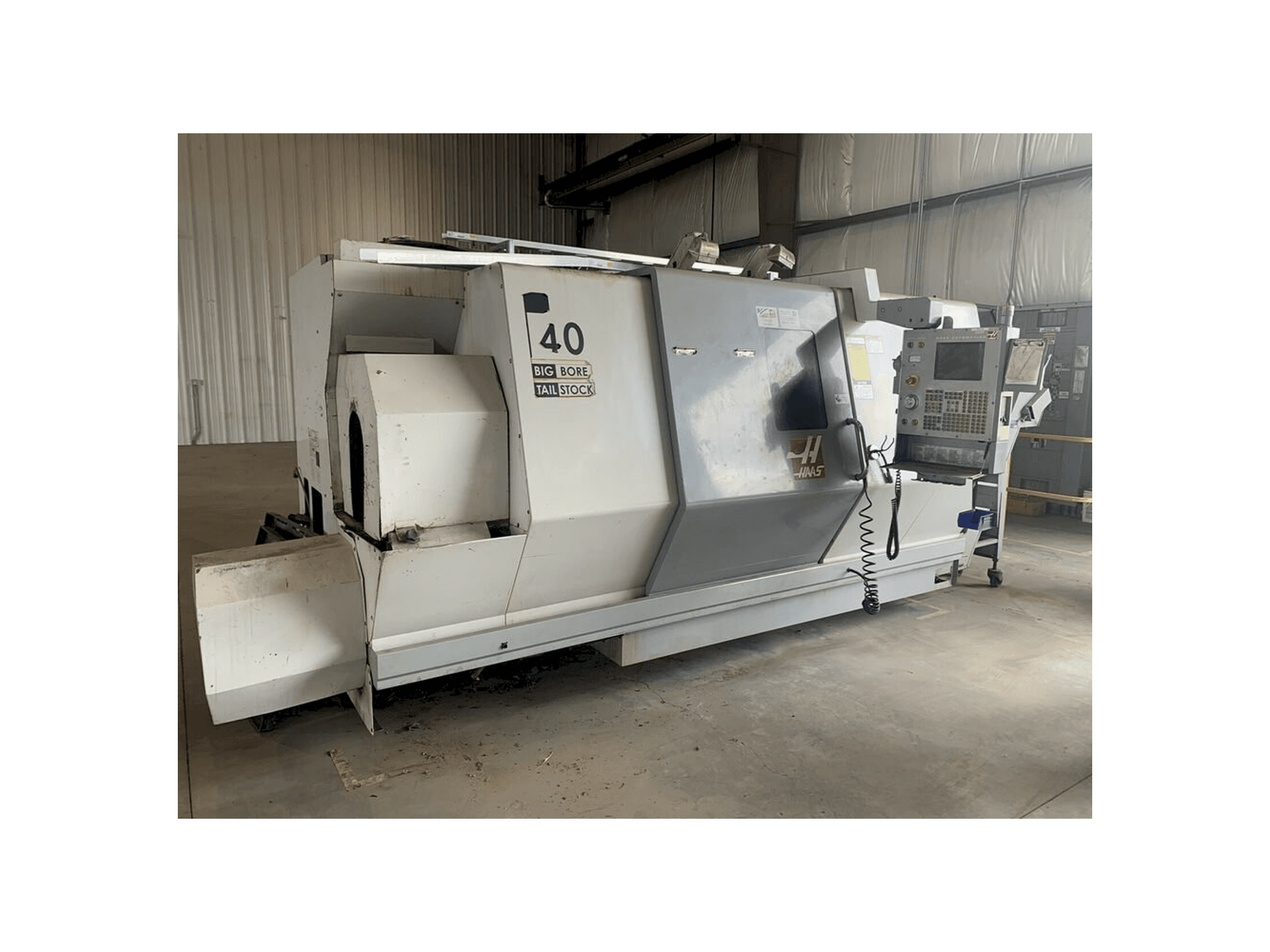 Front view of HAAS SL-40TB machine