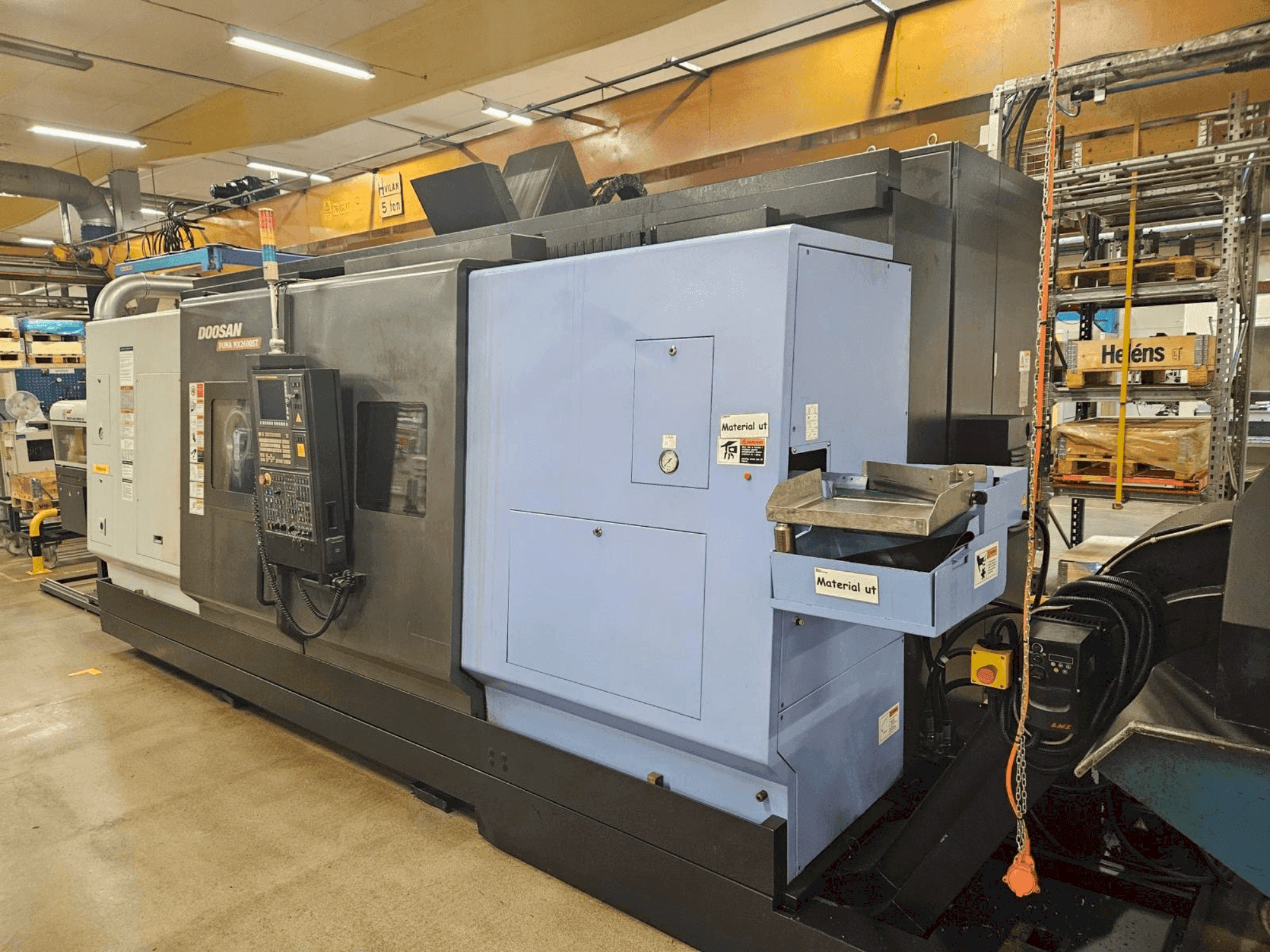 Front view of DOOSAN Puma MX2600ST (2013) machine