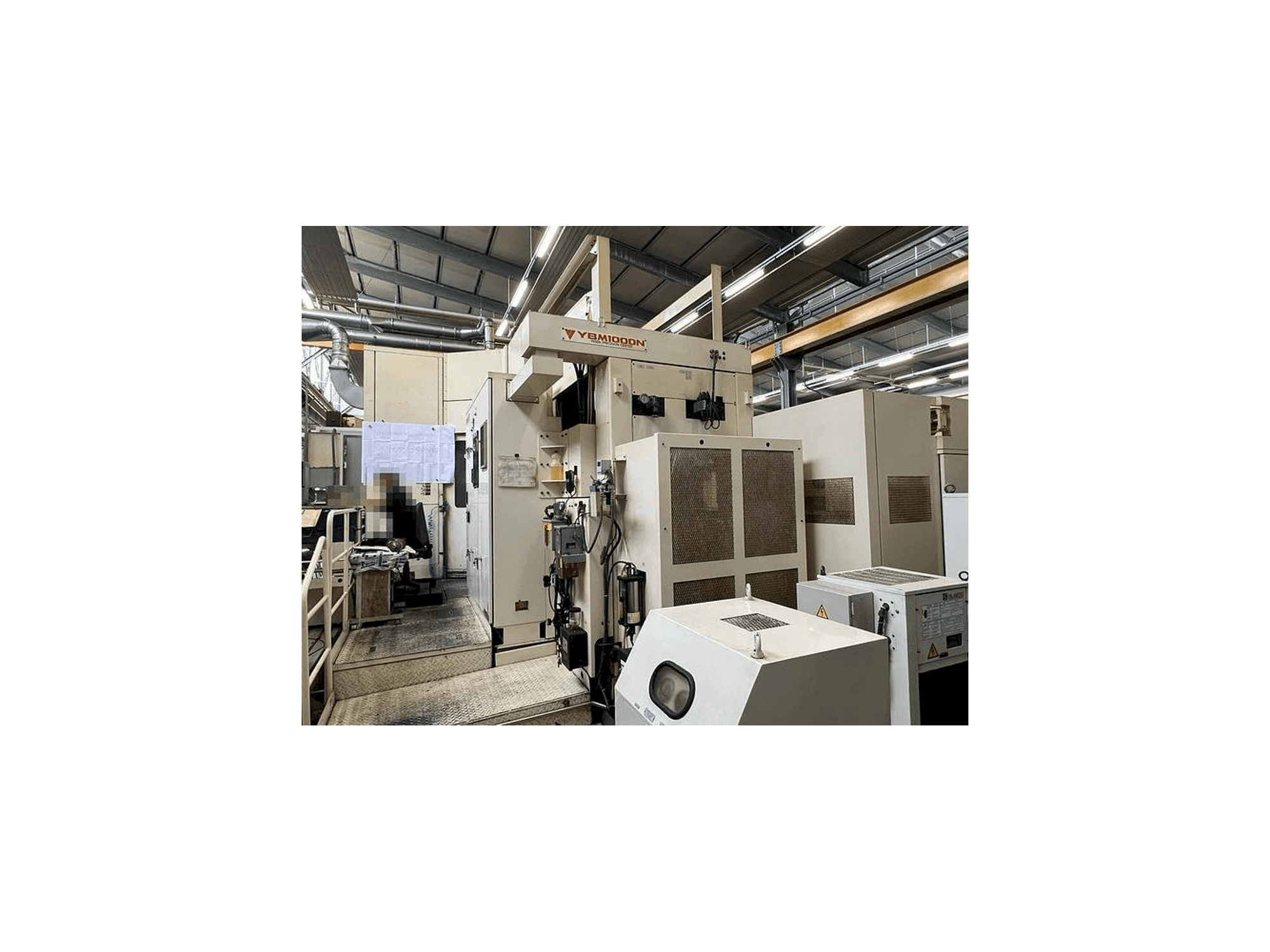 Front view of YASDA YBM 1000N machine