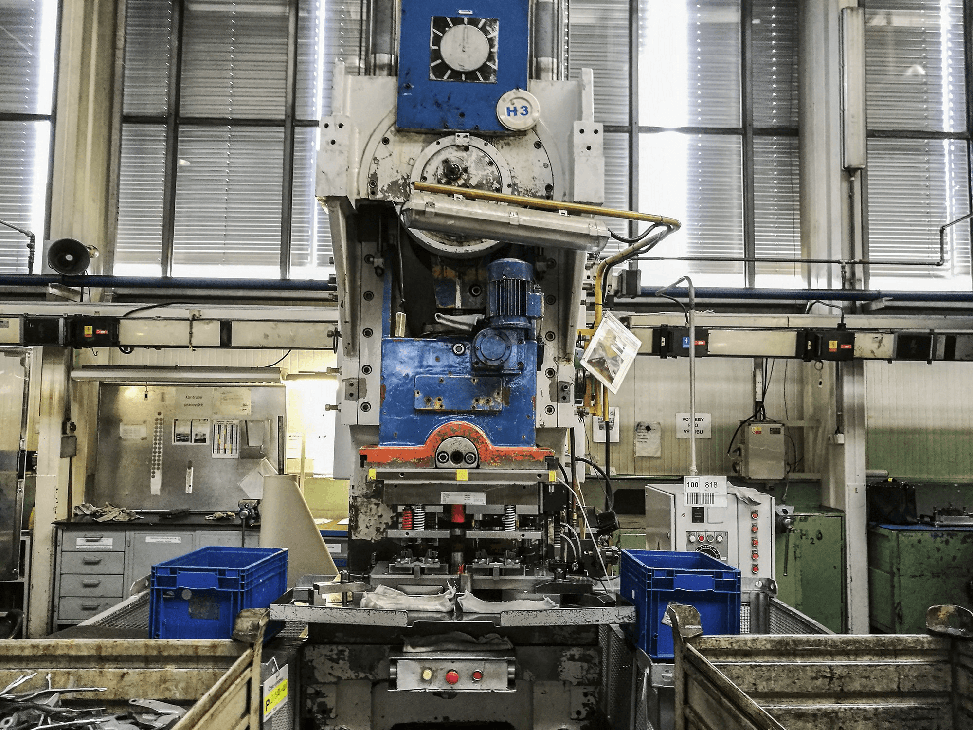 Front view of ZTS LEK-160 Machine