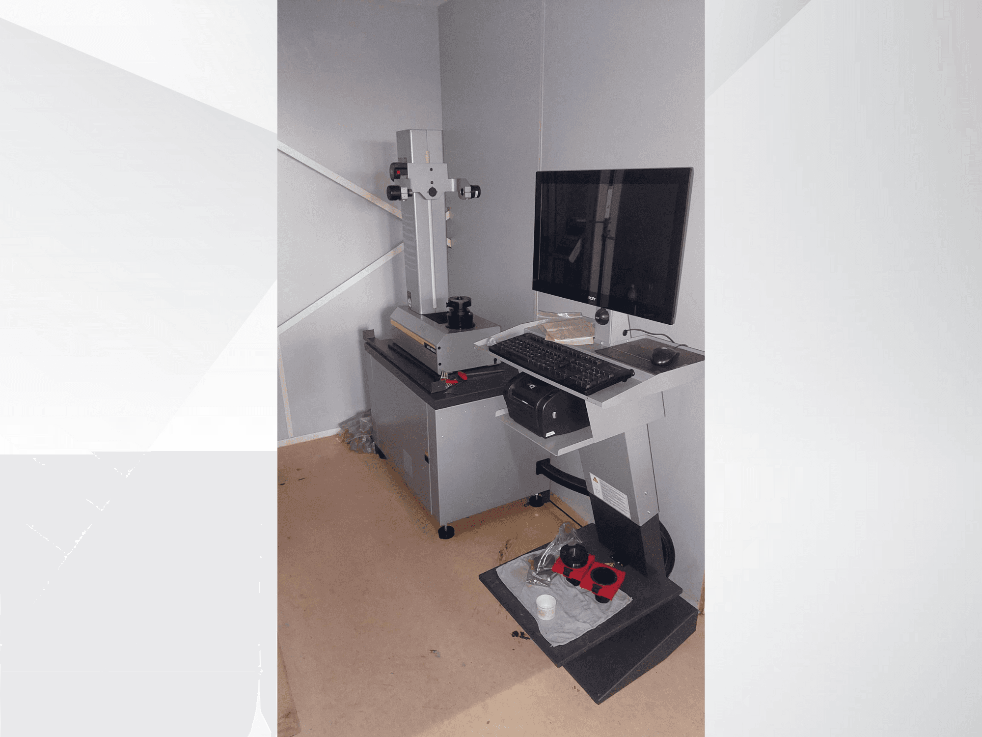 Front view of Zoller Smile 600/4 machine