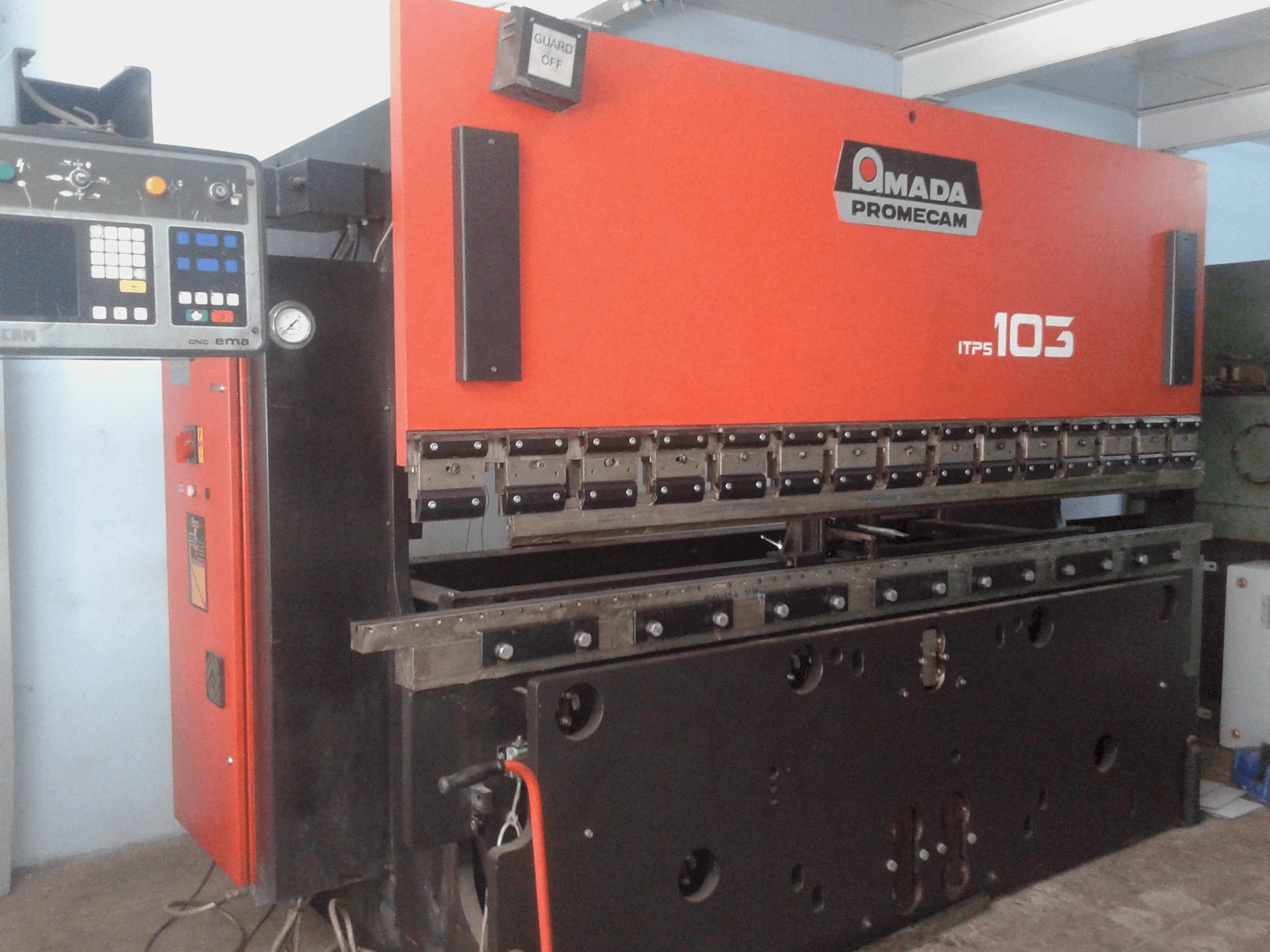 Left view of AMADA ITPS 103 Machine