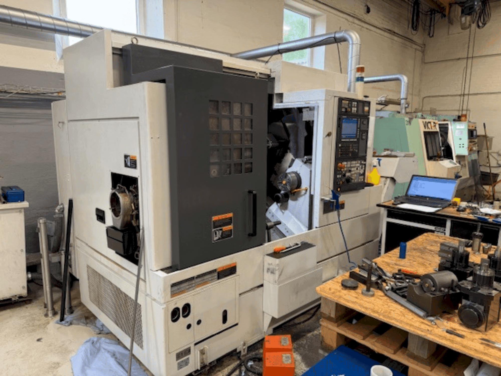 Front view of MORI SEIKI NL 2000 SY/500 machine