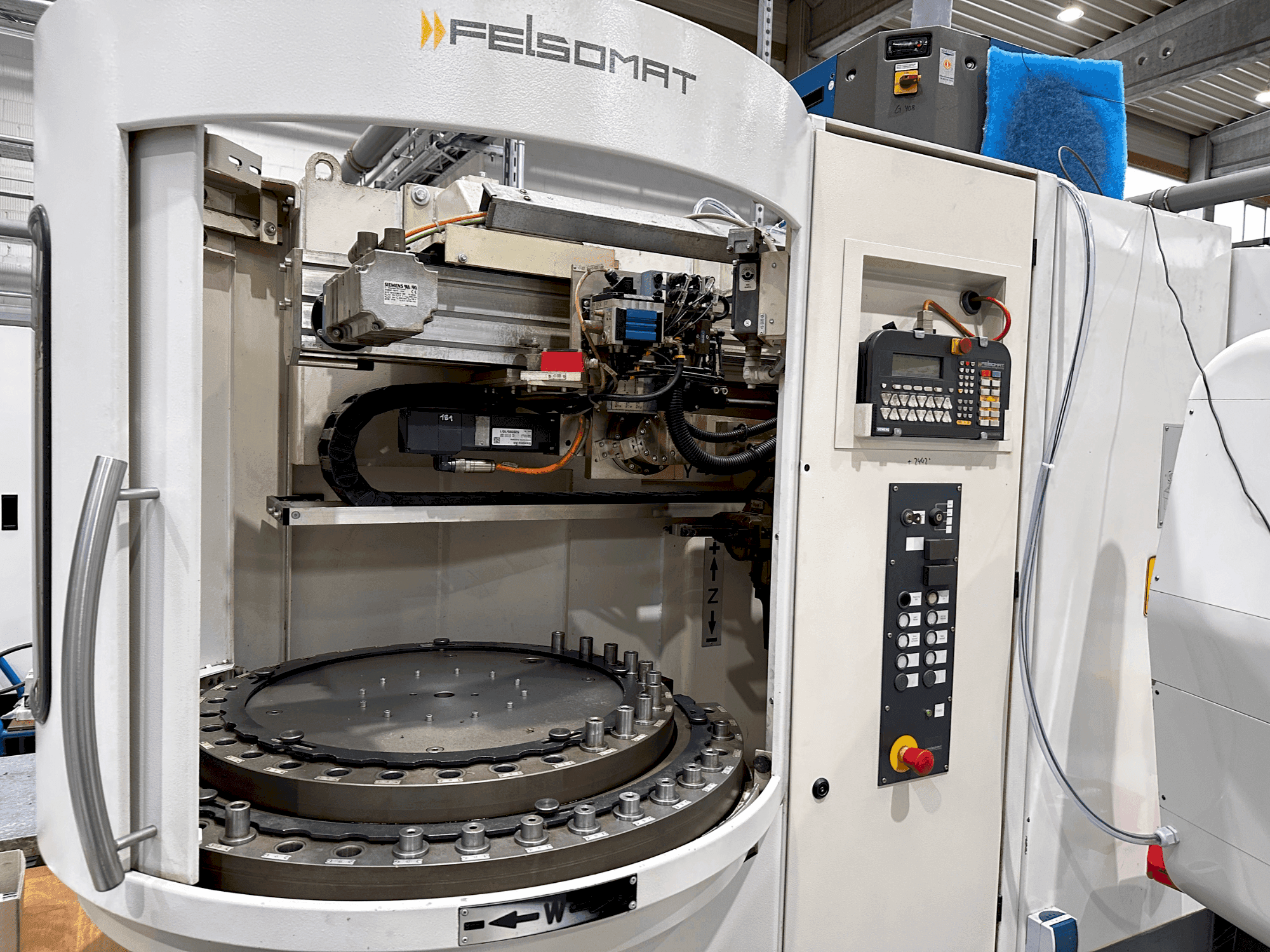 Front view of SAACKE UWIID machine