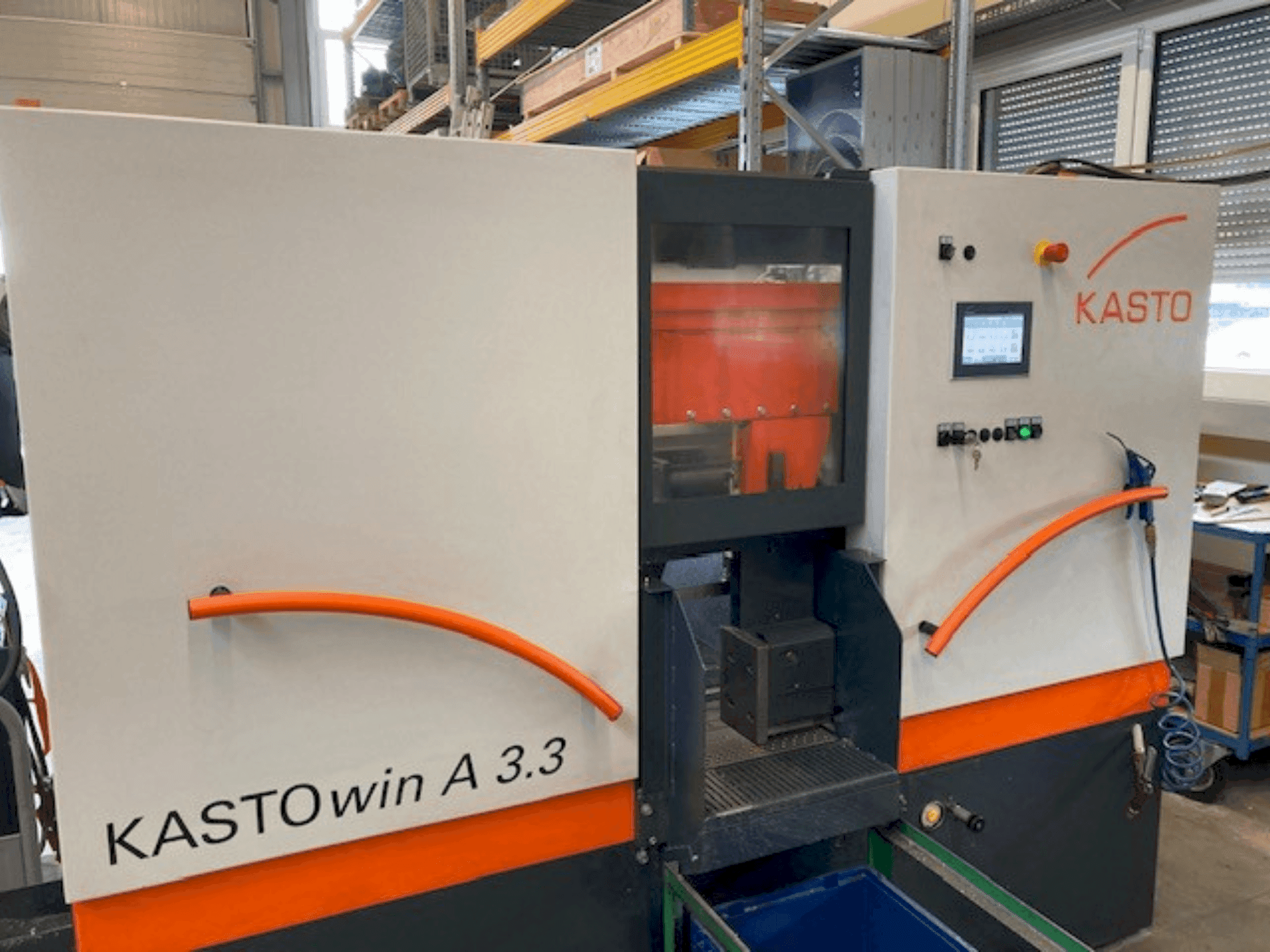 Front view of KASTO Win A 3.3 machine