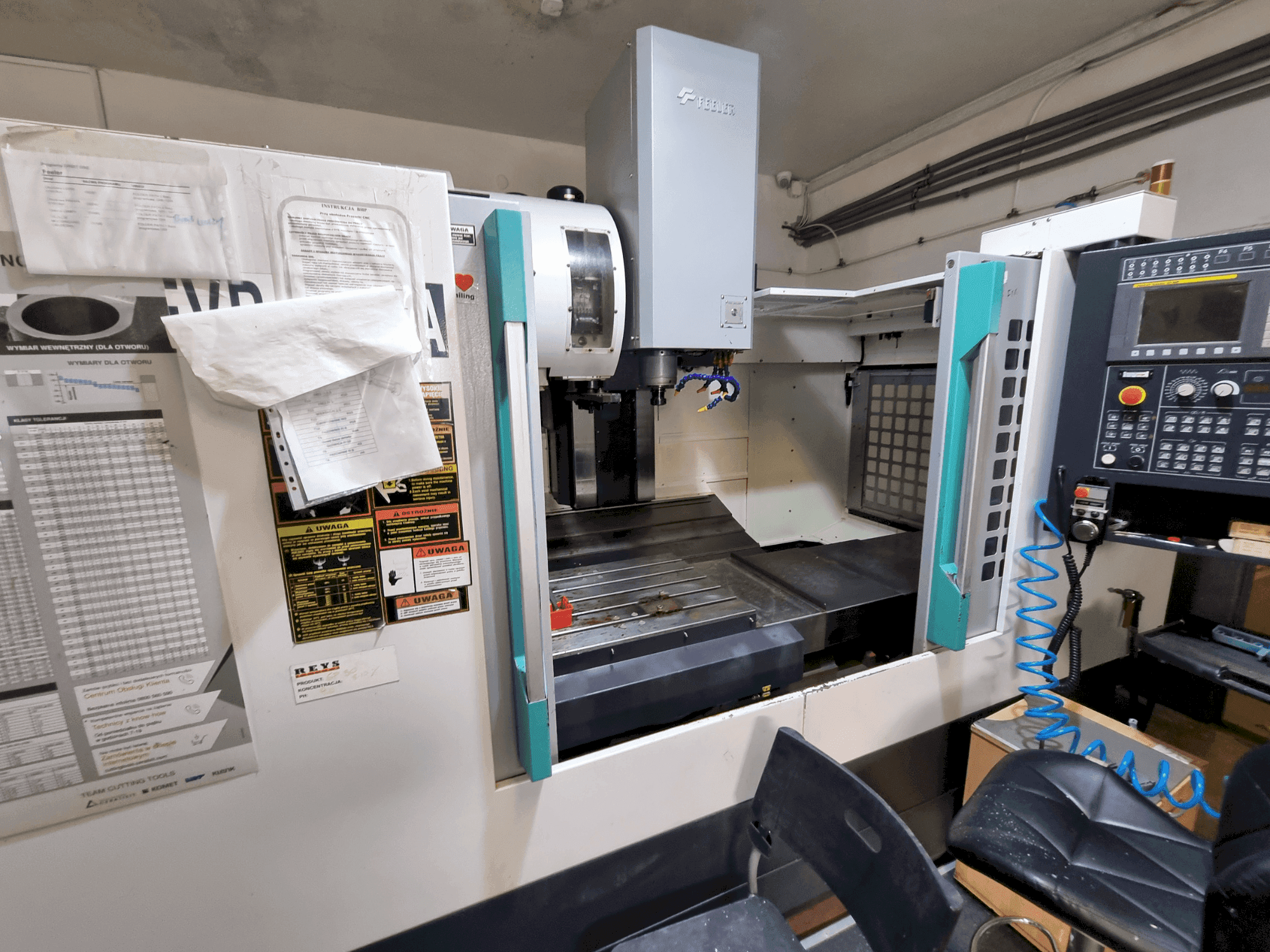 Front view of Feeler FVP1300A machine