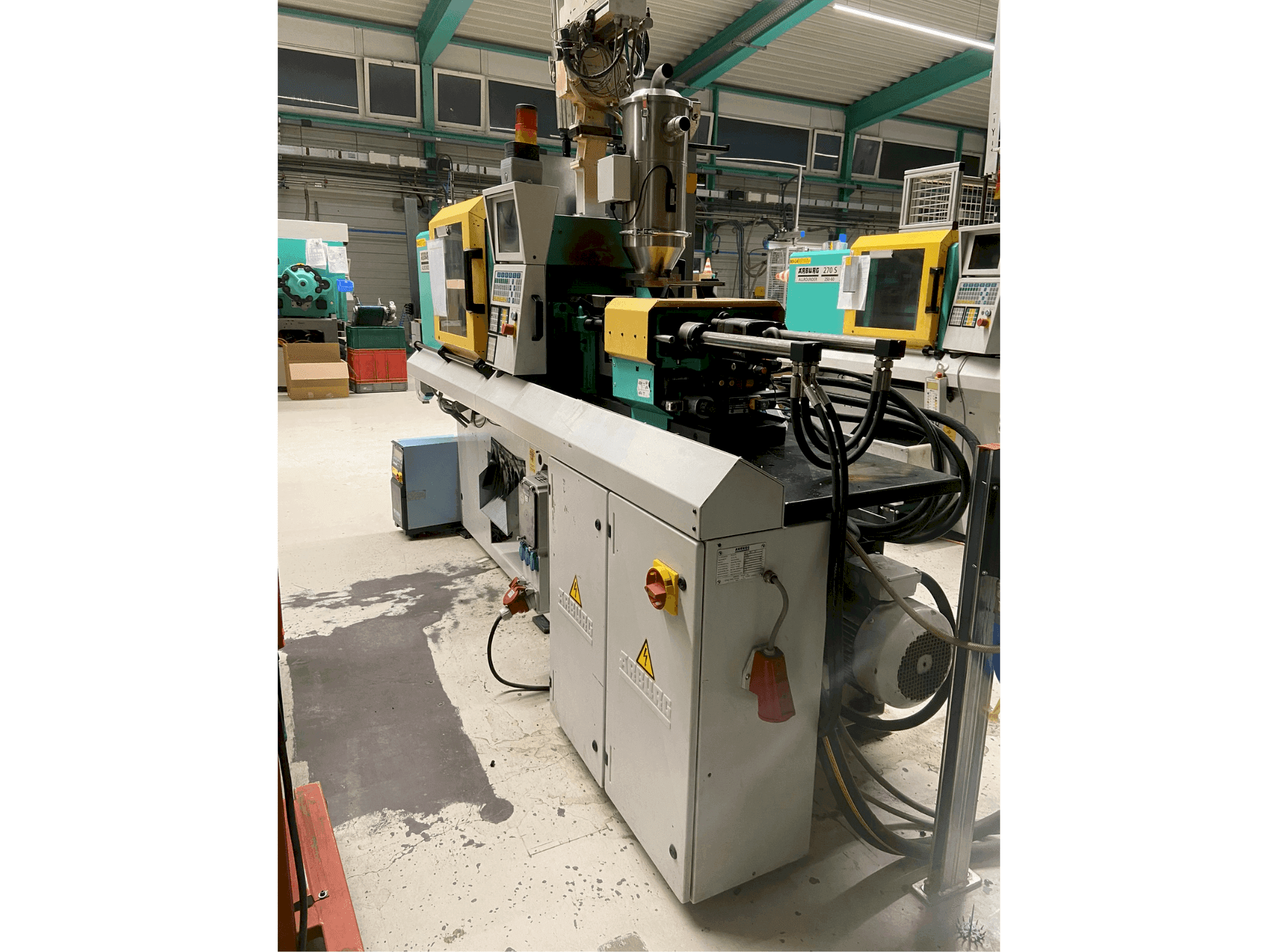 Right side view of Arburg 220 S 250-60 machine