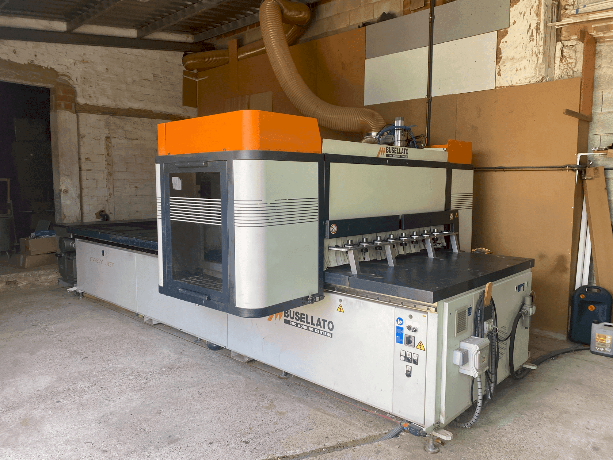 Front view of BUSELLATO easyjet 5.12 machine