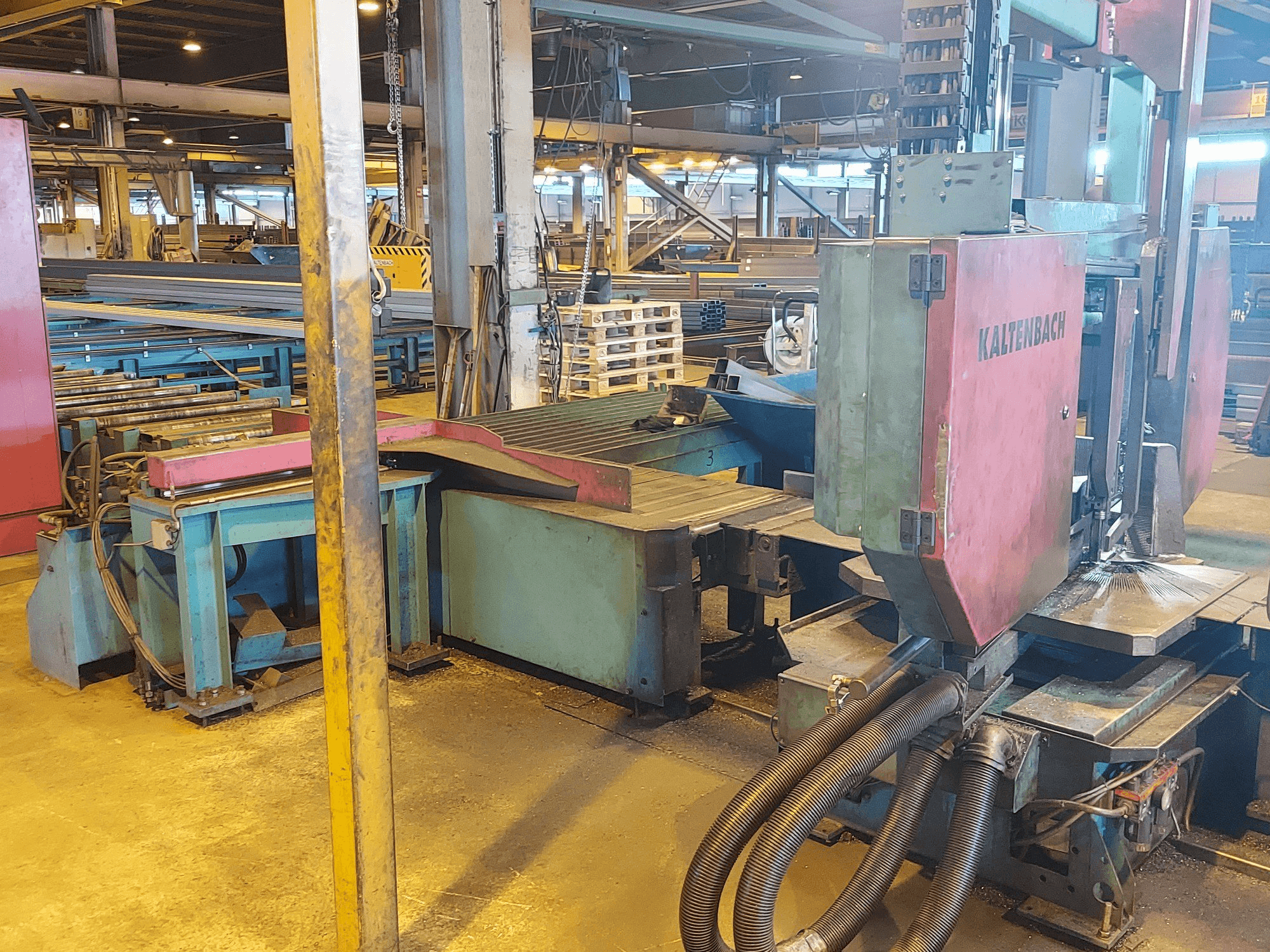 Front view of KALTENBACH KBS 750DG machine