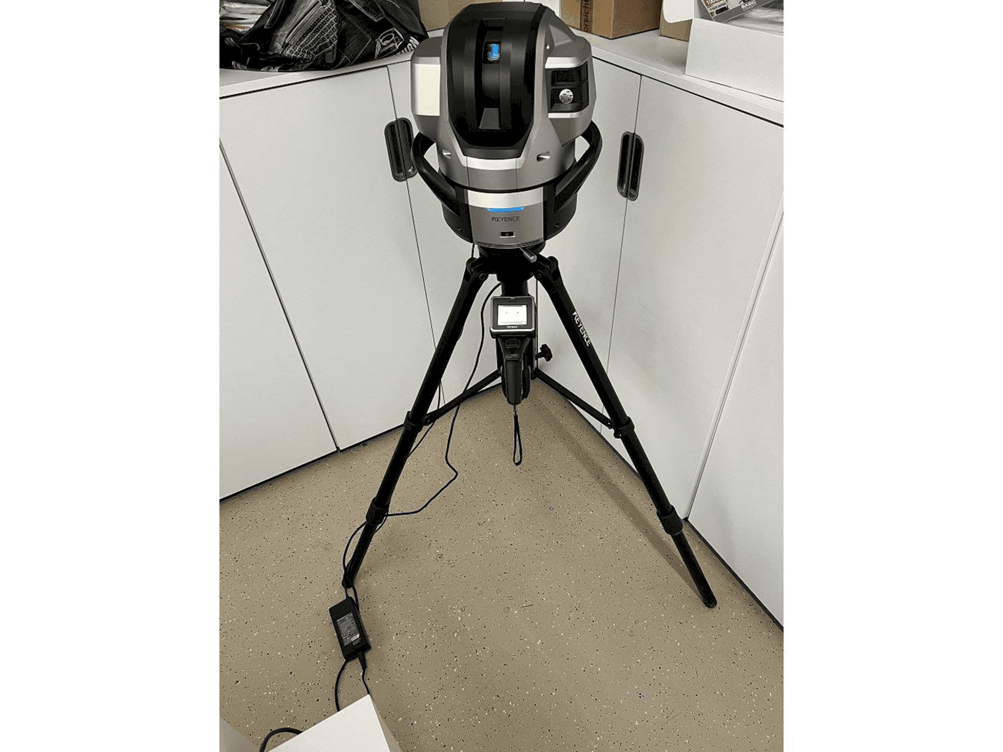 Front view of KEYENCE WM-C3000 machine