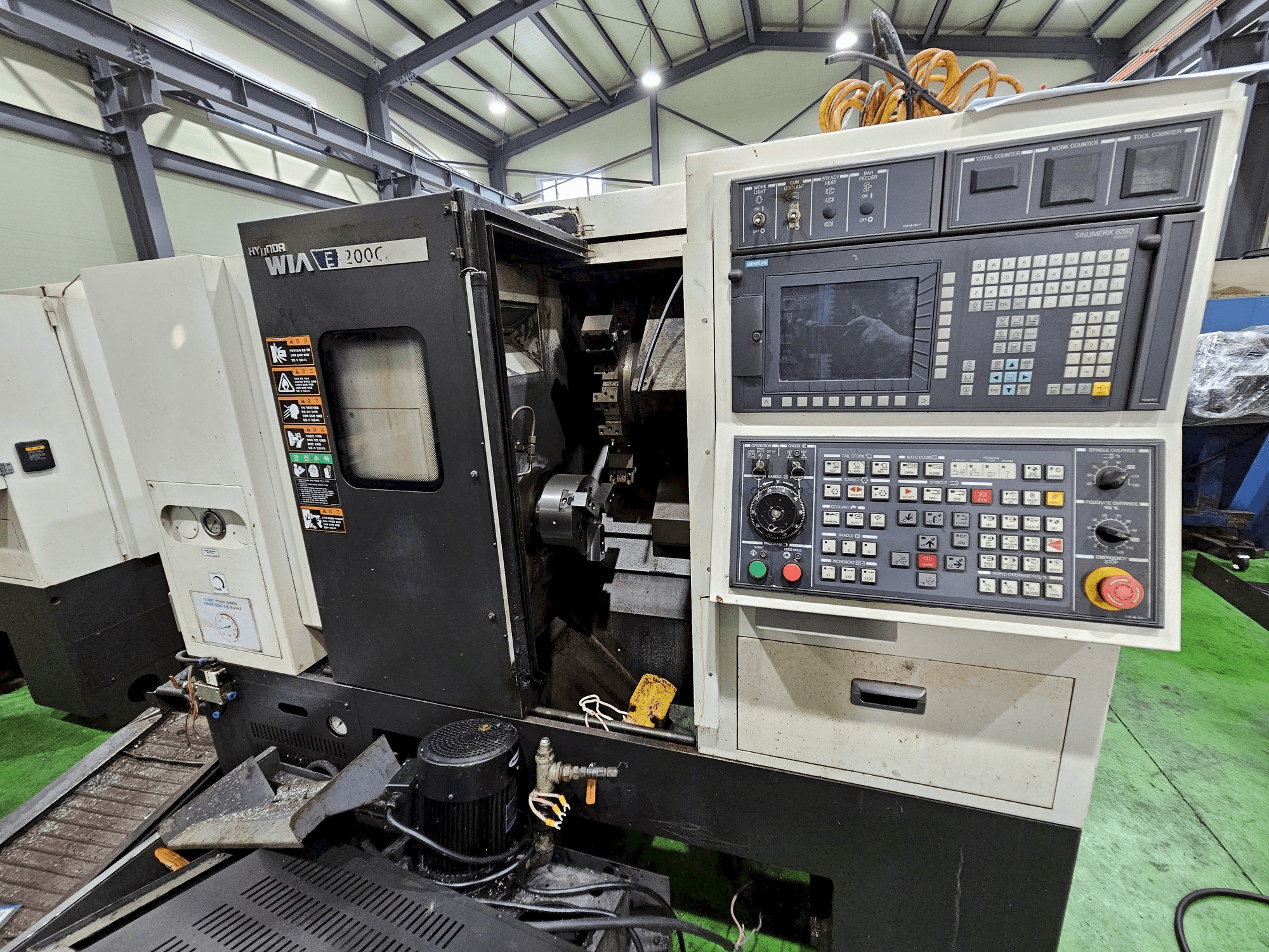 Front view of Hyundai Wia E200C machine